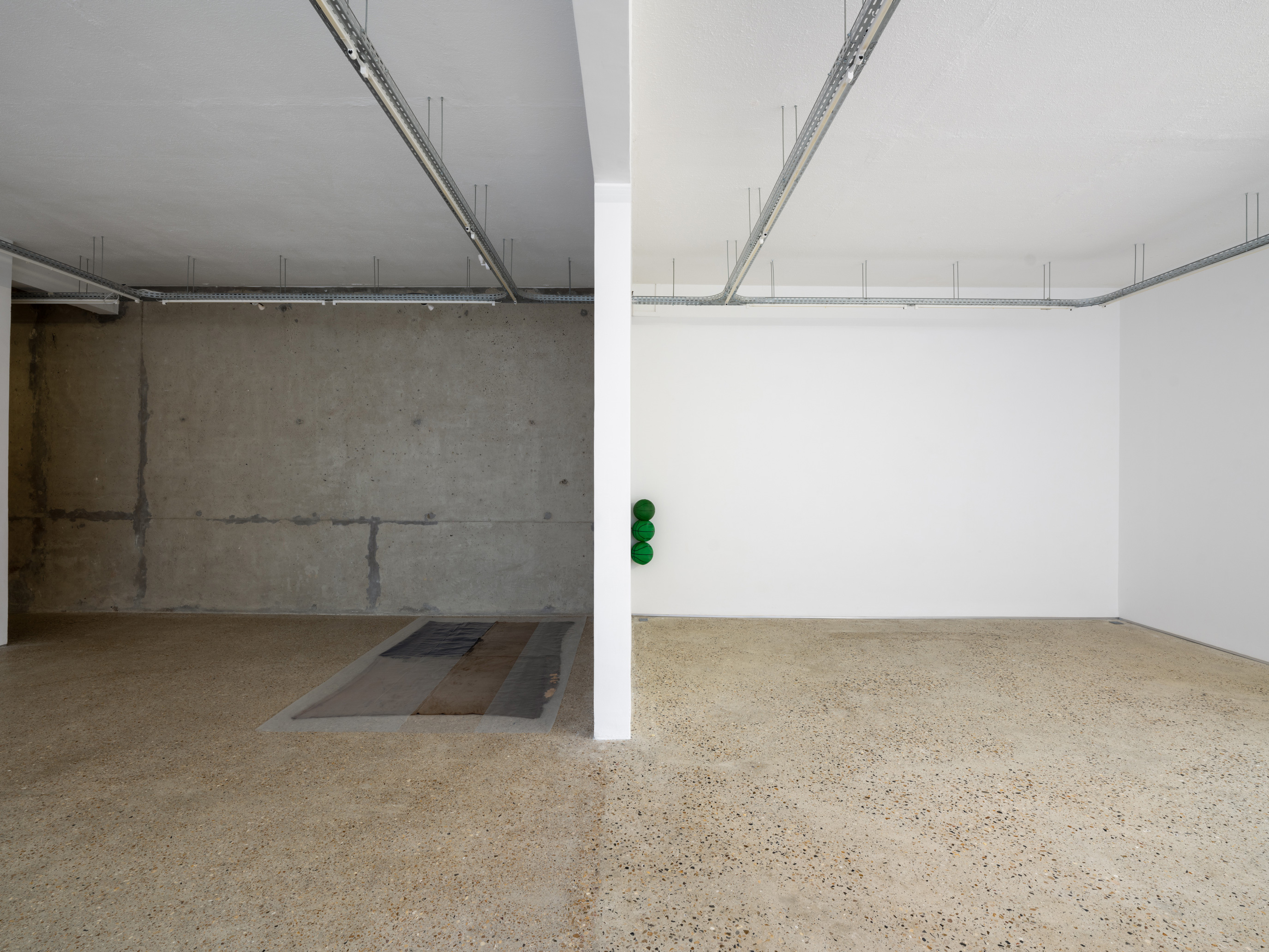 Exhibition view, 2025, Crèvecœur, Paris. Courtesy of the artist and Crèvecœur, Paris. Photo: Martin Argyroglo
