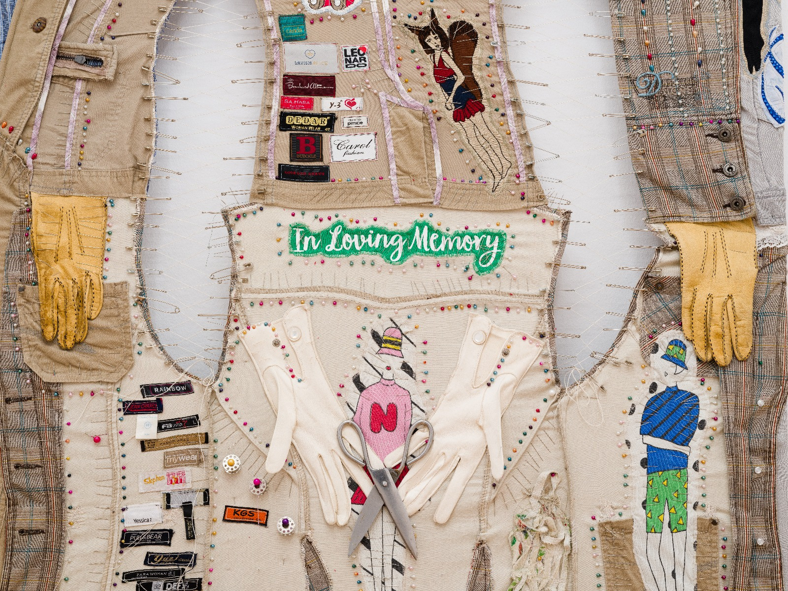Stol Collective (Ioana Mincu & Mara Verhoogt), In Loving Memory (detail), 2024, thrifted clothes, safety pins, scrissors, 100 x 140 cm.