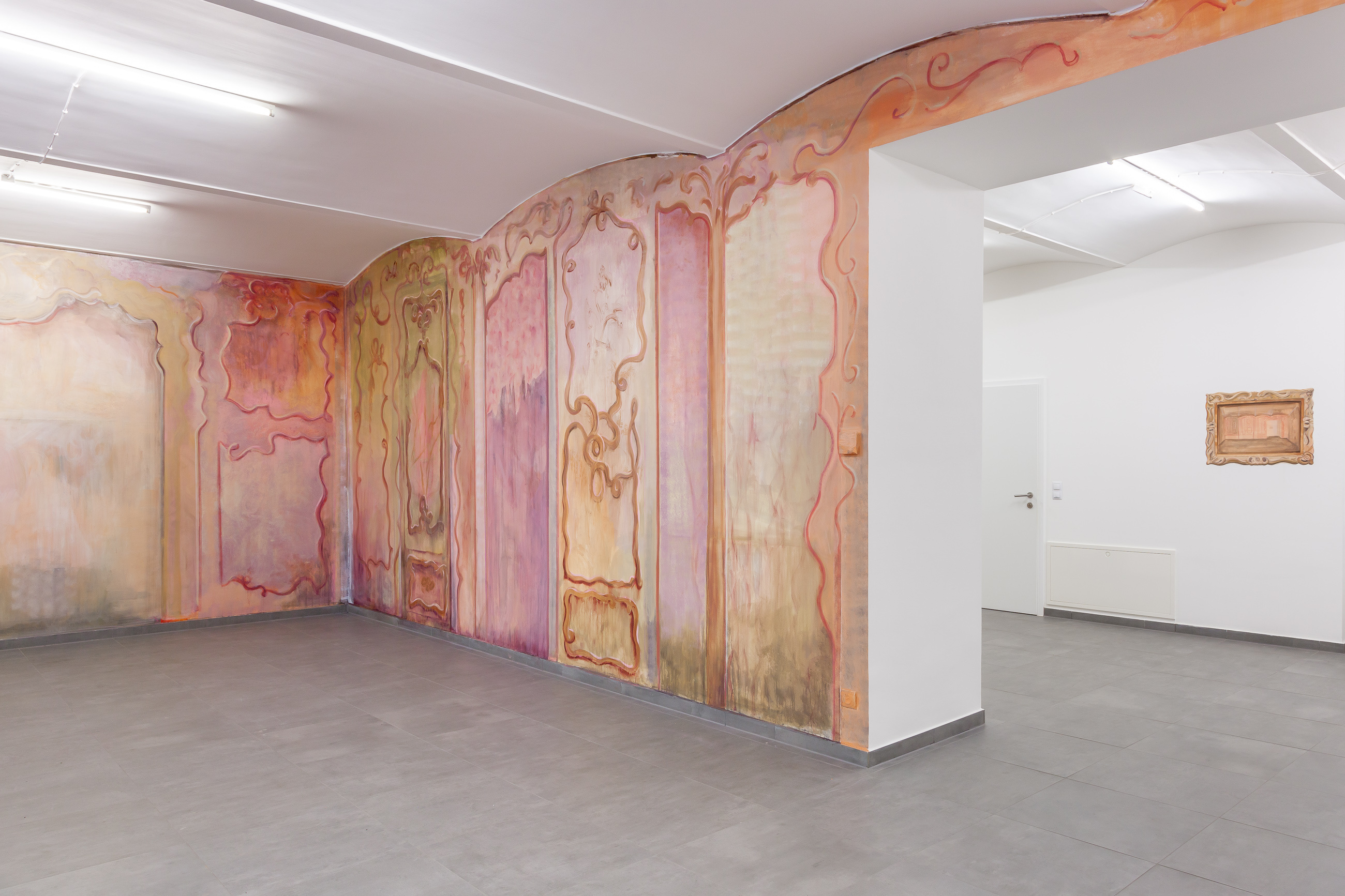 Conversation Piece, 2025, Site-specific painting installation, acrylic and pigment on wall. Variable dimensions. Photo: Flavio Palasciano. Courtsy of the Artist and VIN VIN Vienna / Naples.
