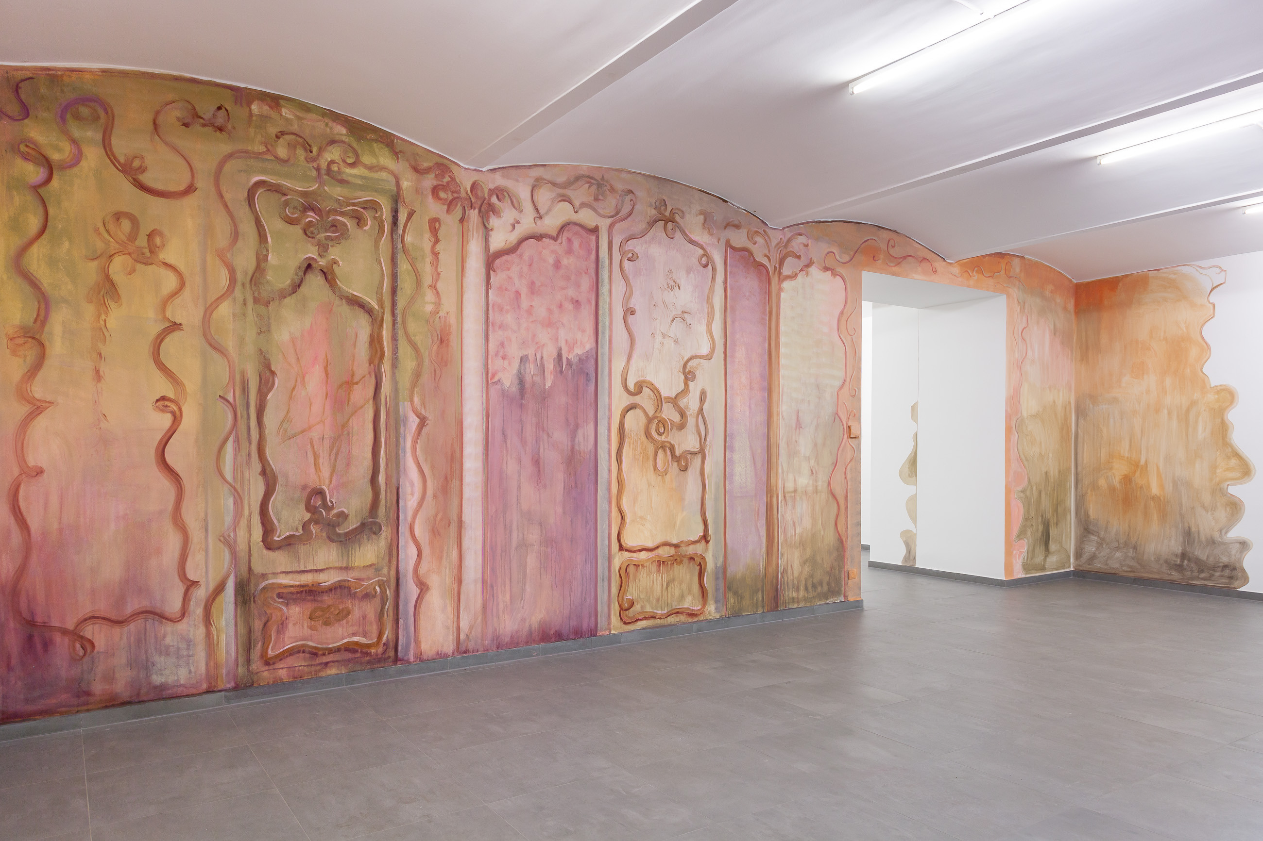 Conversation Piece, 2025, Site-specific painting installation, acrylic and pigment on wall. Variable dimensions. Photo: Flavio Palasciano. Courtsy of the Artist and VIN VIN Vienna / Naples.