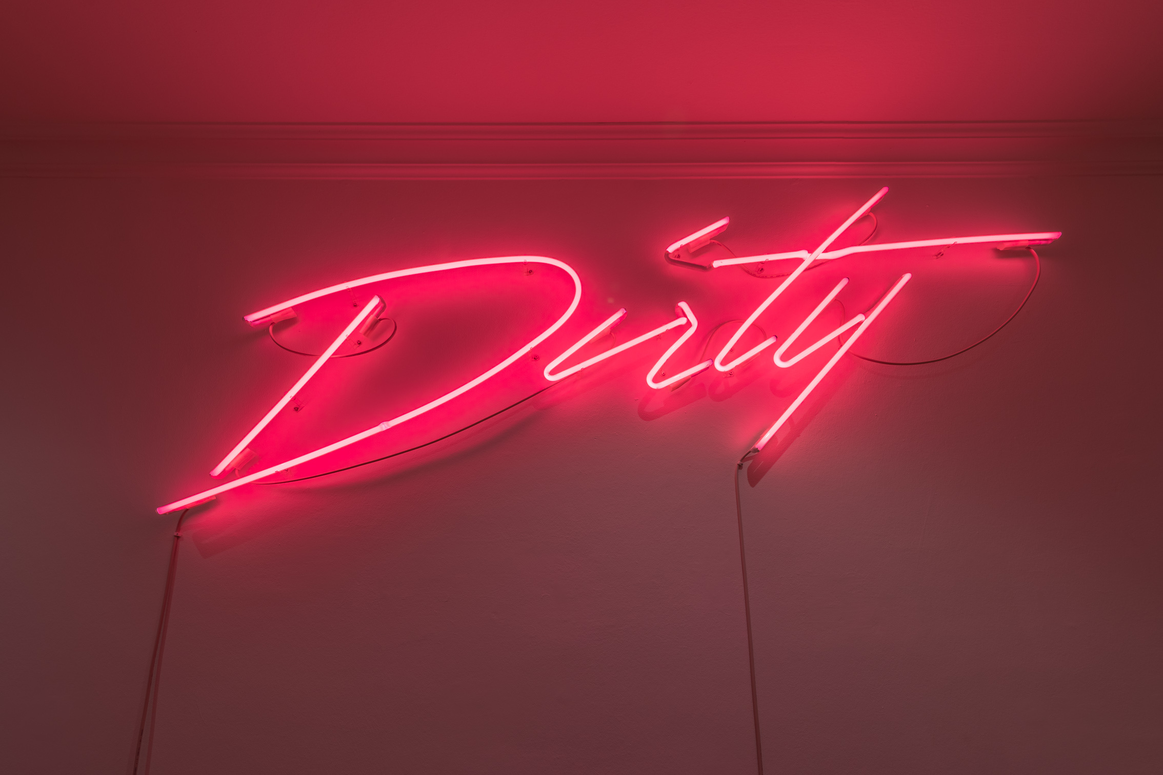 Olga Migliaressi-Phoca, "DIRTY DANCING", 2024, neon, 200 x 80 cm.