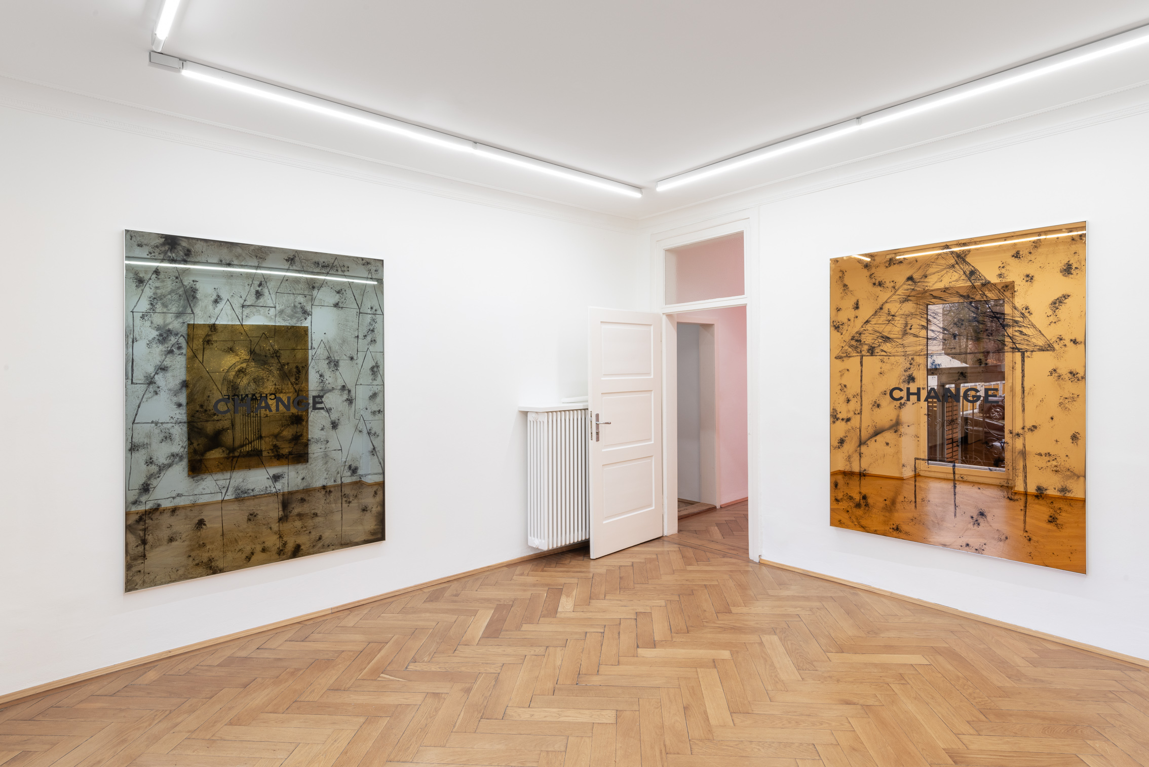 Installation view, Olga Migliaressi-Phoca: DIRTY DANCING, Britta Rettberg Munich, 2025.