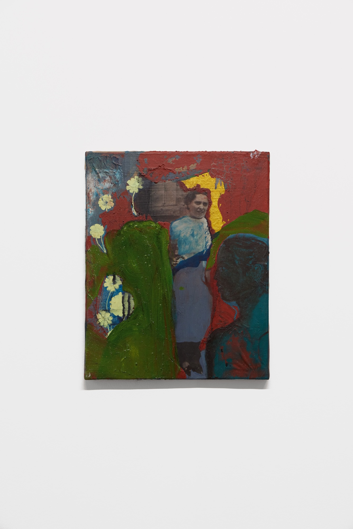 nès di Folco Jemni, Rosa, 2025, oil and paper collage on canvas, 41 × 33,5 × 2 cm. Courtesy of the artist and Crèvecœur, Paris.