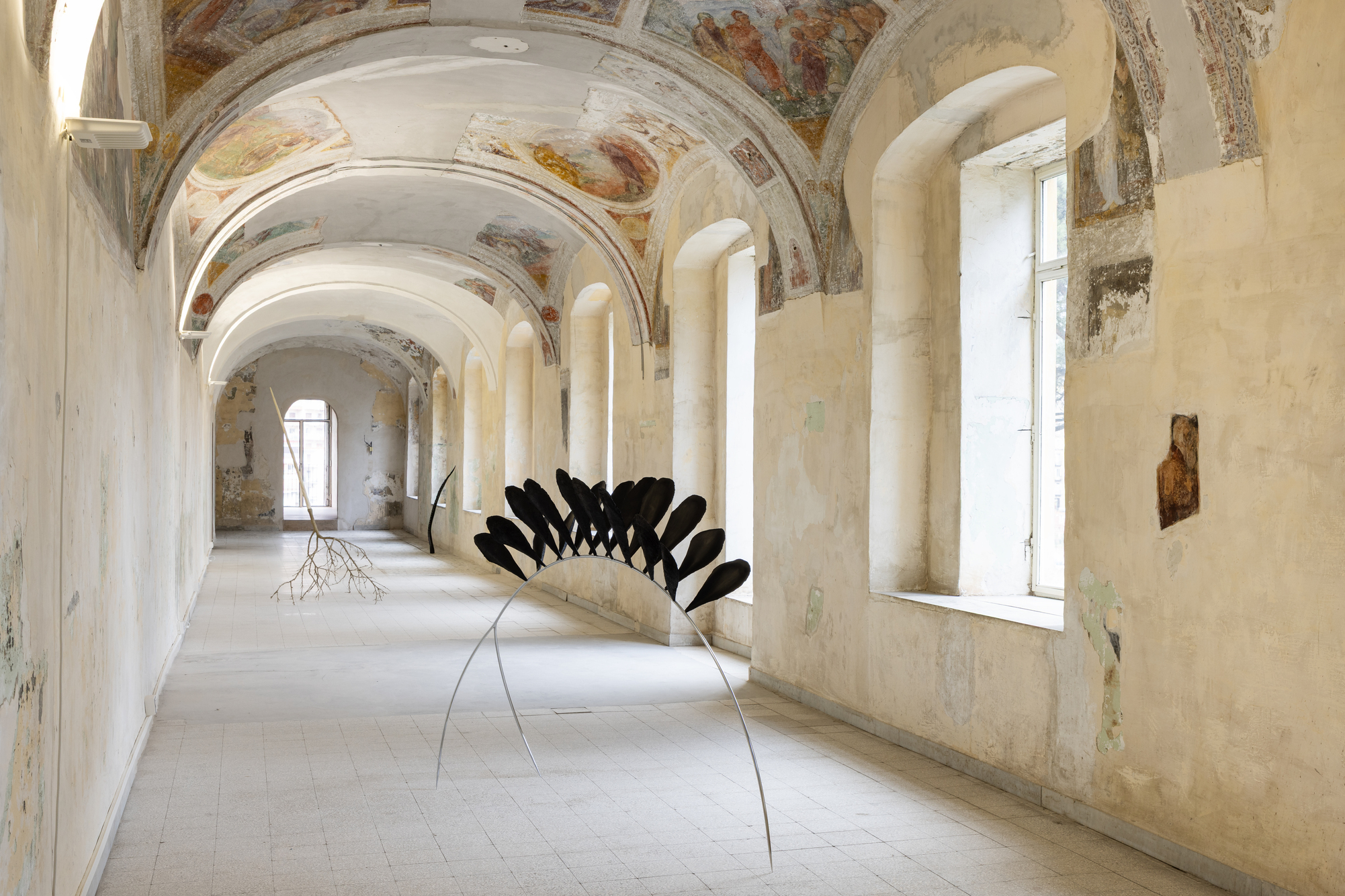 L’istinto ha preservato la mia specie. Luca Petti in dialogo con la collezione Fabio Frasca, exhibition view, La Santissima - Community Hub, Napoli, 2025, ph (c) Danilo Donzelli, courtesy Attiva Cultural Projects