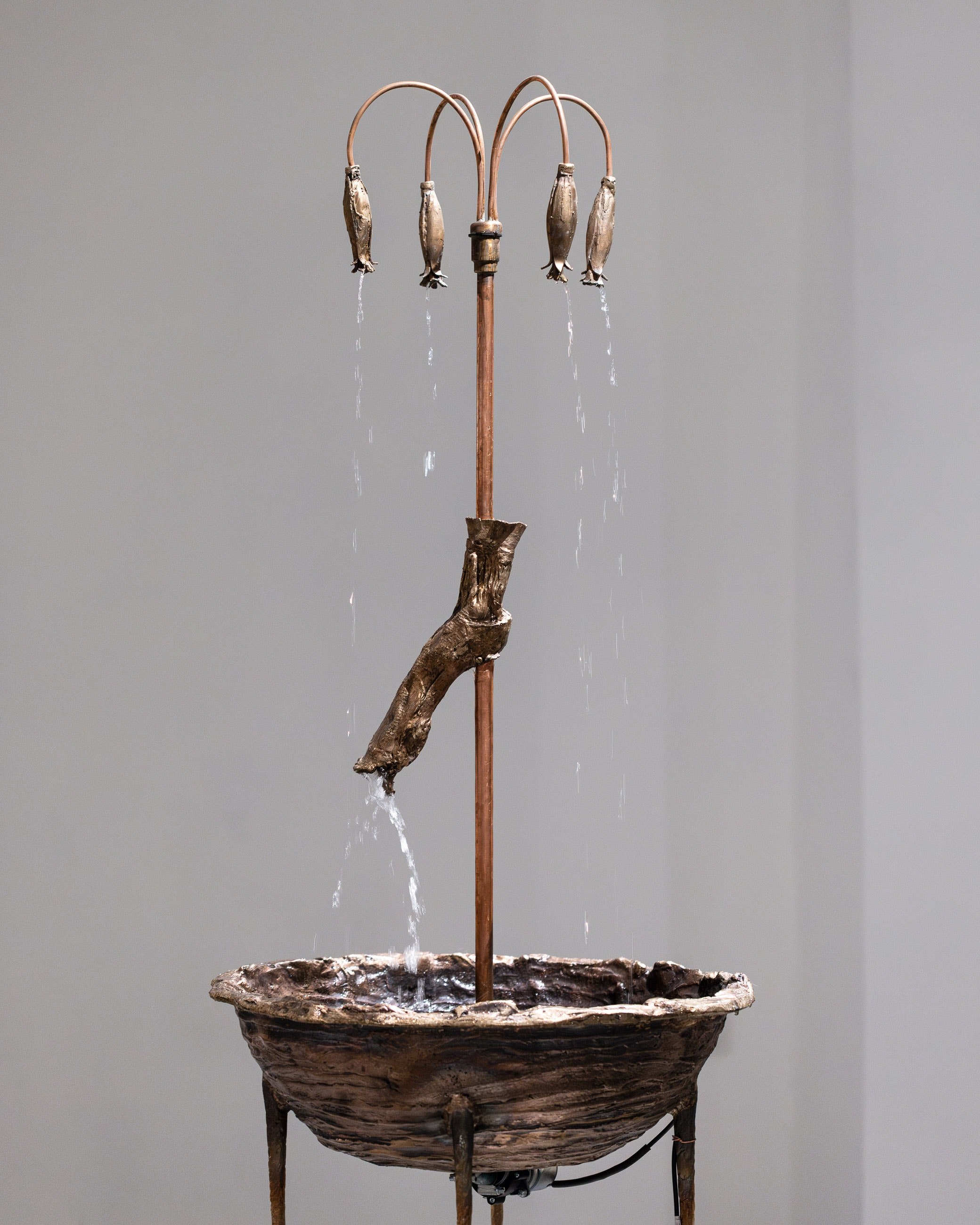 The Secret Lapse, 2025, bronze, copper, 170 x 60 x 60 cm, photo: Szymon SokoĆowski
