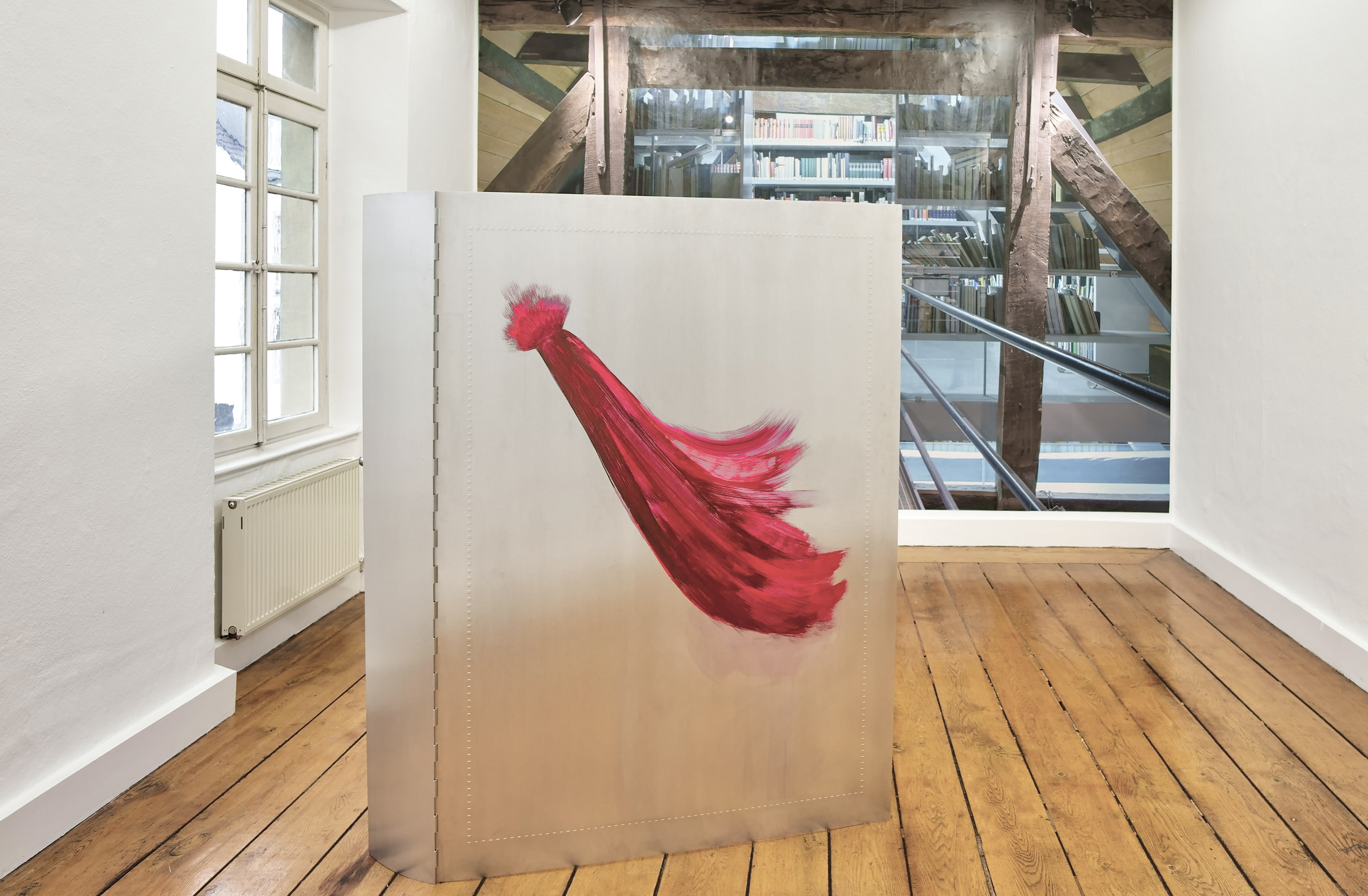 Mariechen Danz, Knot in Arrow, 2025, Installation view at Kunstverein Arnsberg. Photo: Michel Ptasinski.
