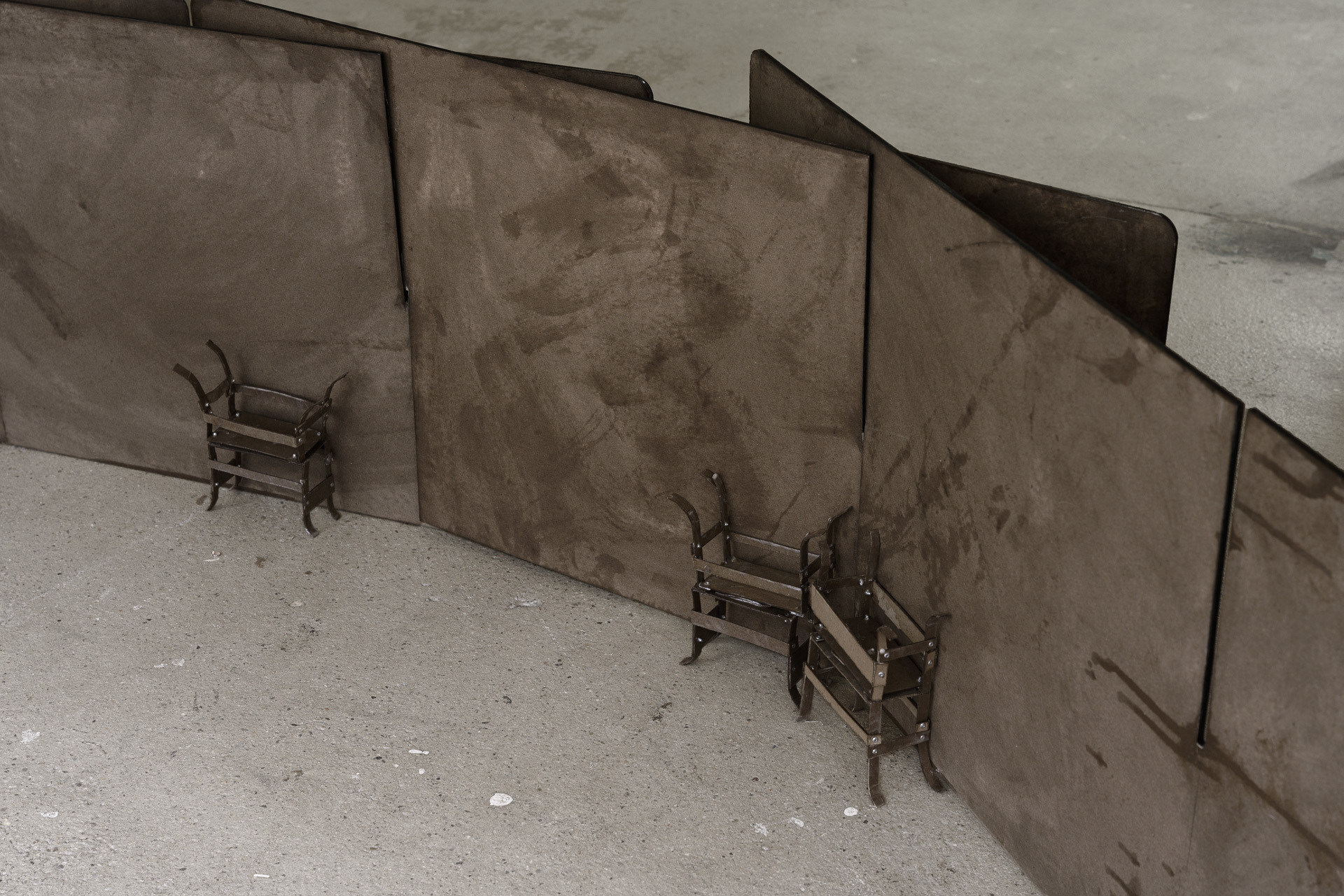 Laura Sebastianes, The Houses Of The Serpent Bearer, The 6th House, Lucas Hirsch, Duesseldorf, curated by Pina Bendfeld, Installation view, Photo by Jana Buch