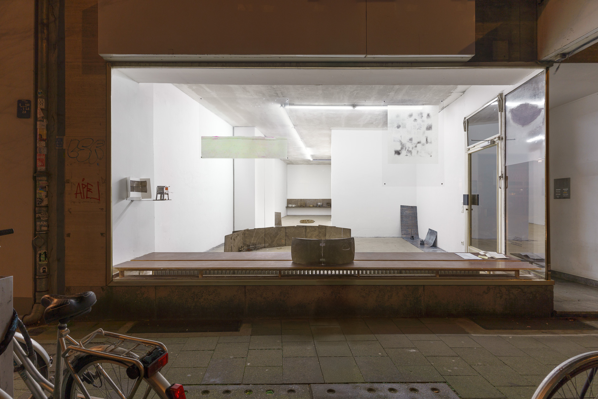 Laura Sebastianes, The Houses Of The Serpent Bearer, The 6th House, Lucas Hirsch, Duesseldorf, curated by Pina Bendfeld, Installation view, Photo by Jana Buch