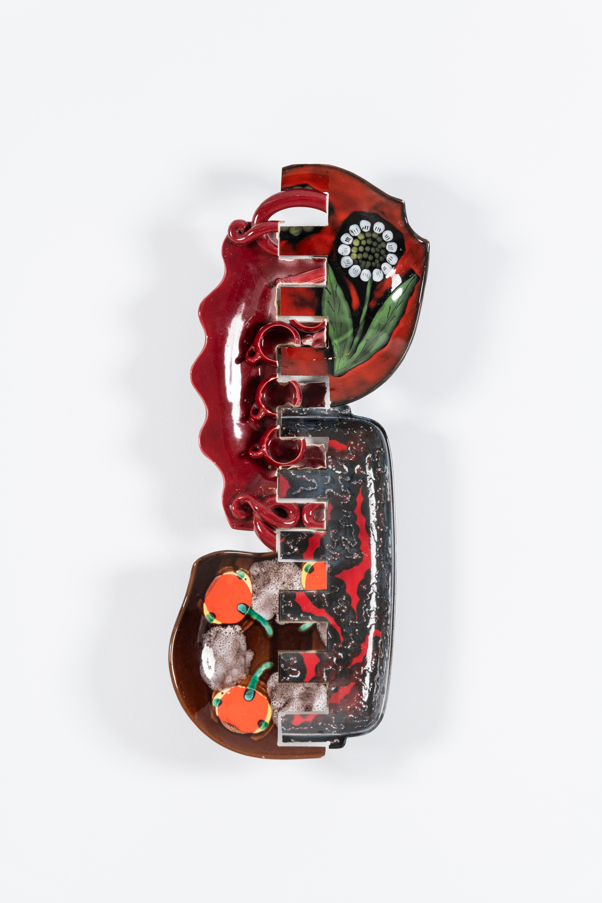 Javier Carro Temboury, Intercontainers (Circulación, Miguel Servet II), 2024, Second-hand ceramics, industrial cut. 70 x 30 x 15 cm