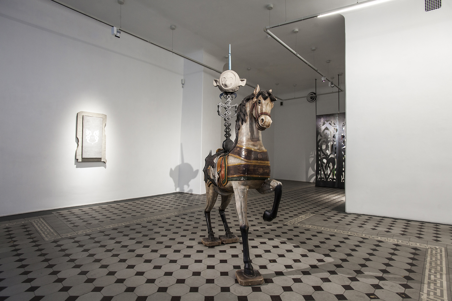 Exhibition view of "Samurai Horizon" by Madlen Hirtentreu. Photography by Alana Proosa
