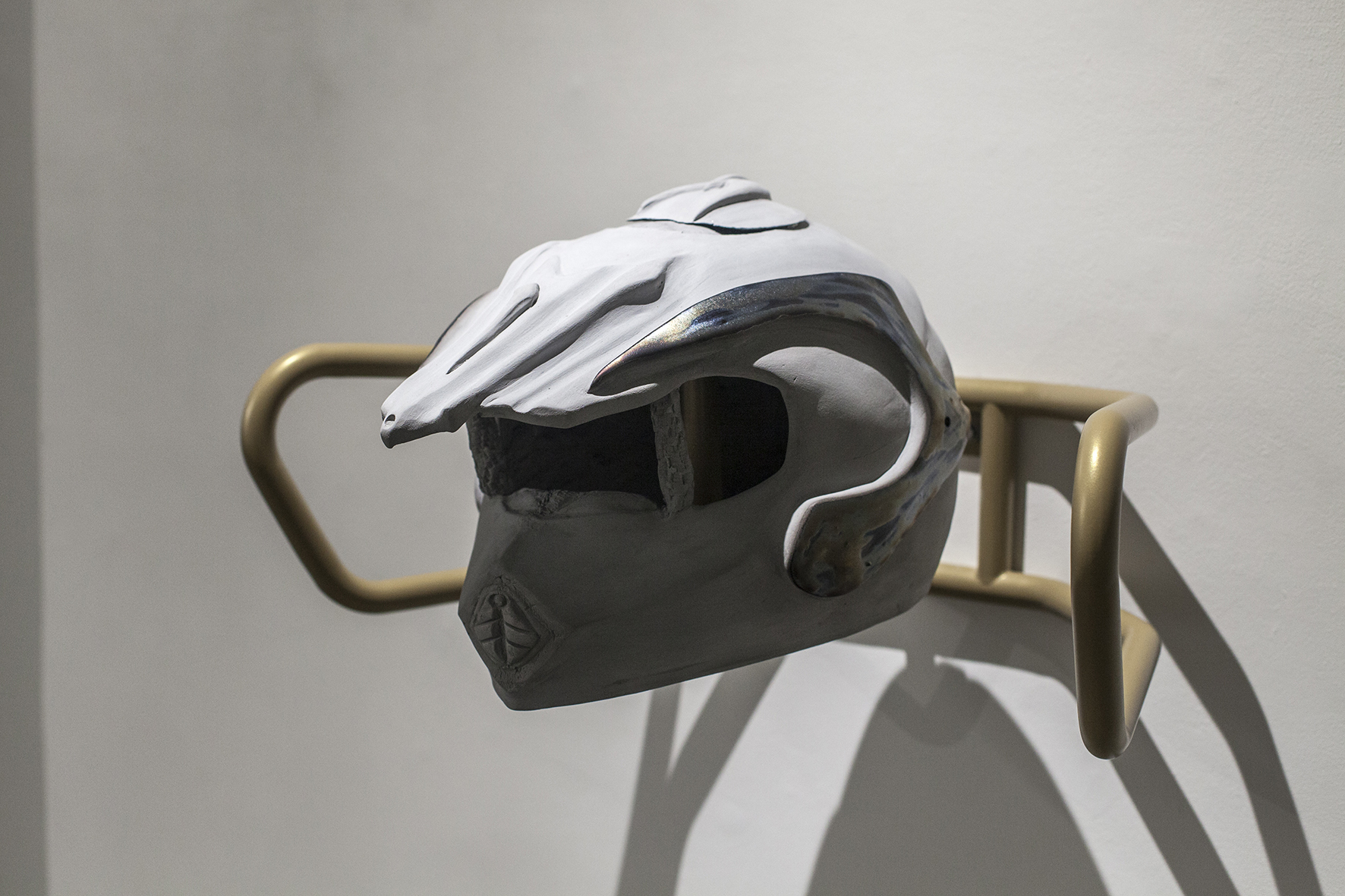 Artwork "Dolphin Delight" (ceramics, glaze, aluminium, 2025). "Samurai Horizon" by Madlen Hirtentreu. Photography by Alana Proosa