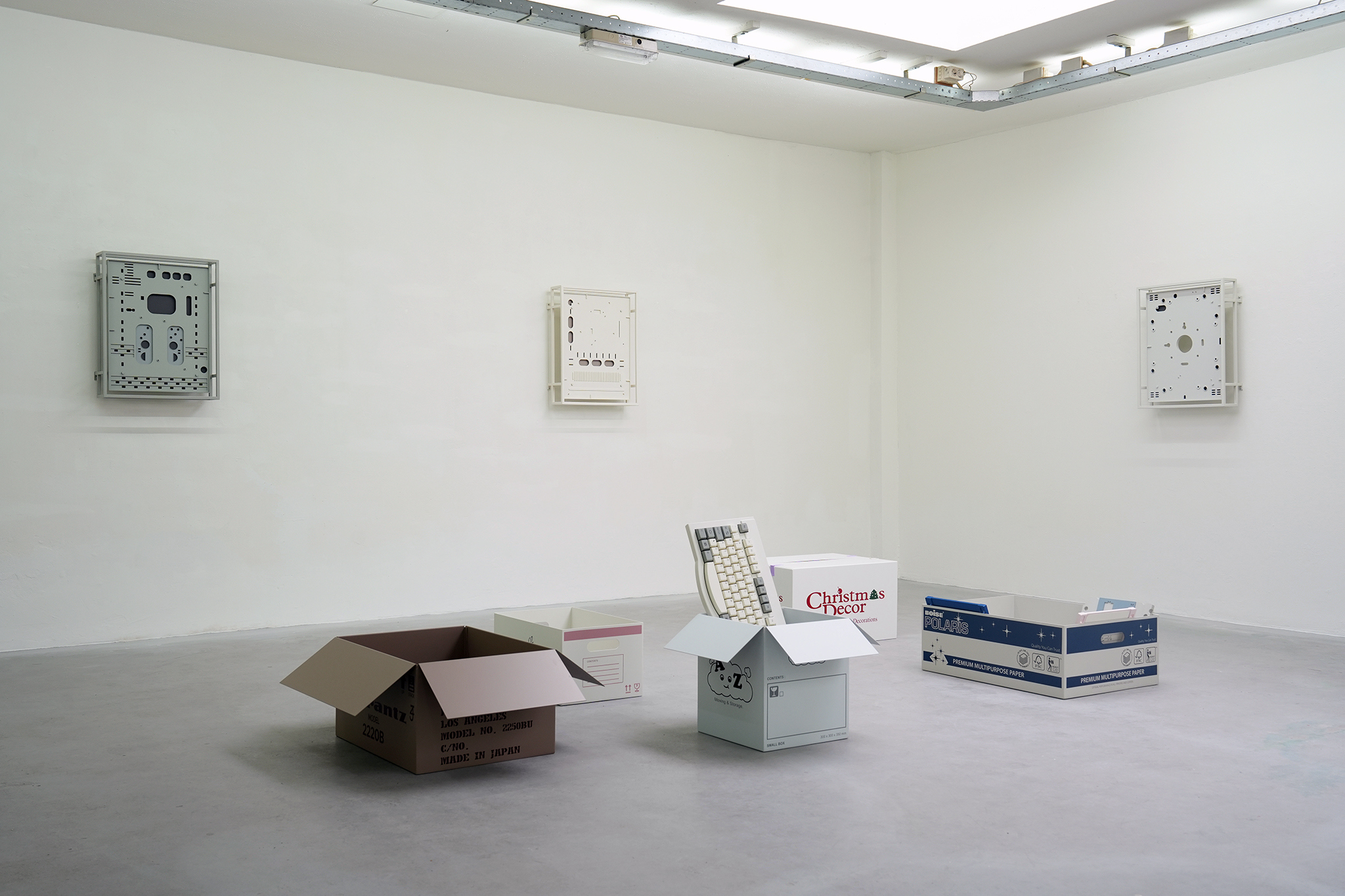 Ruben Mols, "Moving & Storage", Frank Taal Gallery, Rotterdam 2025. Exhibition View.