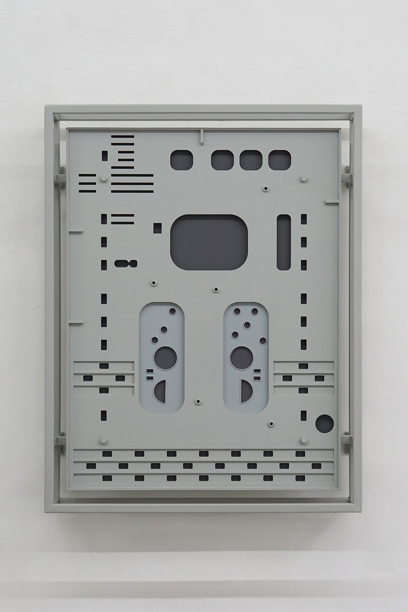 Ruben Mols, "Moving & Storage", Frank Taal Gallery, Rotterdam 2025. Close Up - Bedrock / Slate.