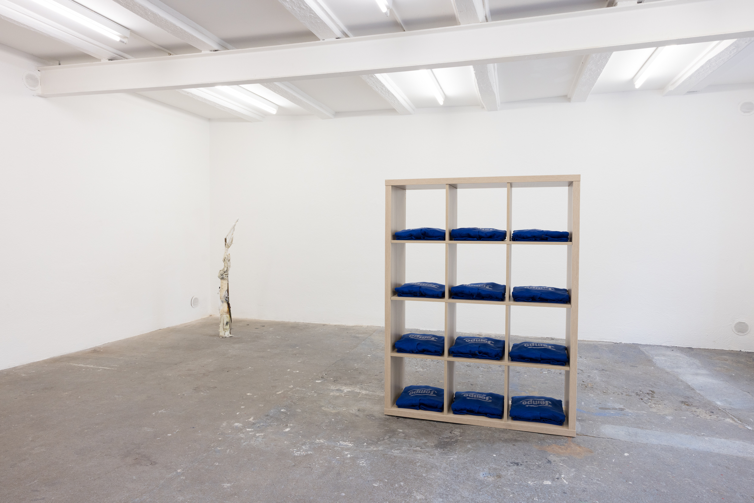 Exhibition view « mondayâs ghost » at WallStreet, Fribourg, 2025 / Photo: Julie Folly / Courtesy: the artists and WallStreet