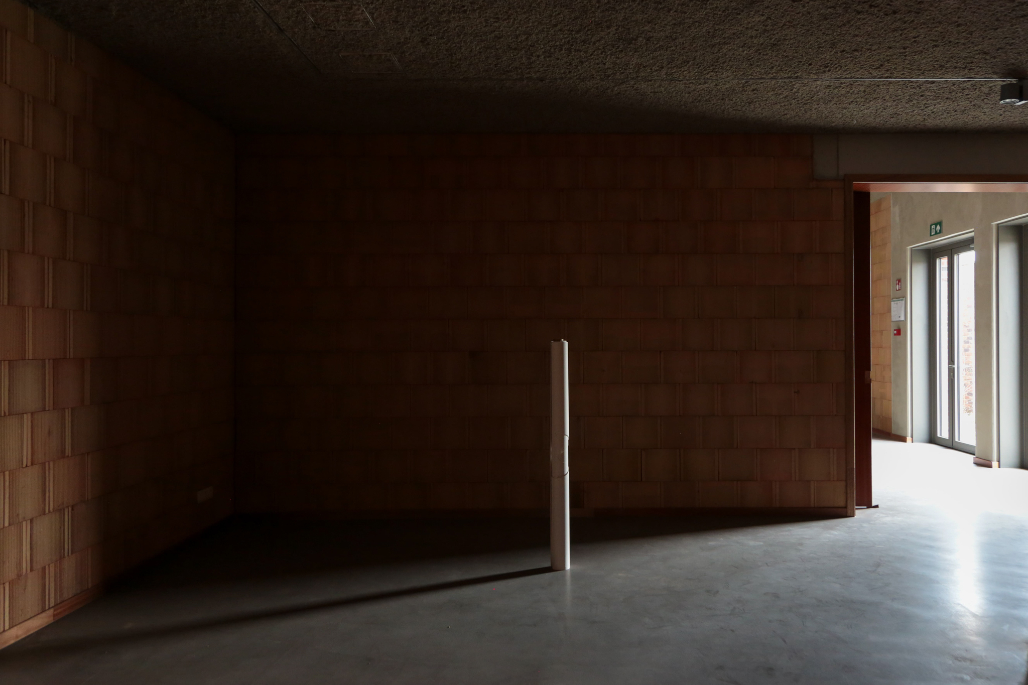 Aaron Amar Bhamra, Lime-white ceiling, 2025. Courtesy: the artist. Photo: Aaron Amar Bhamra.