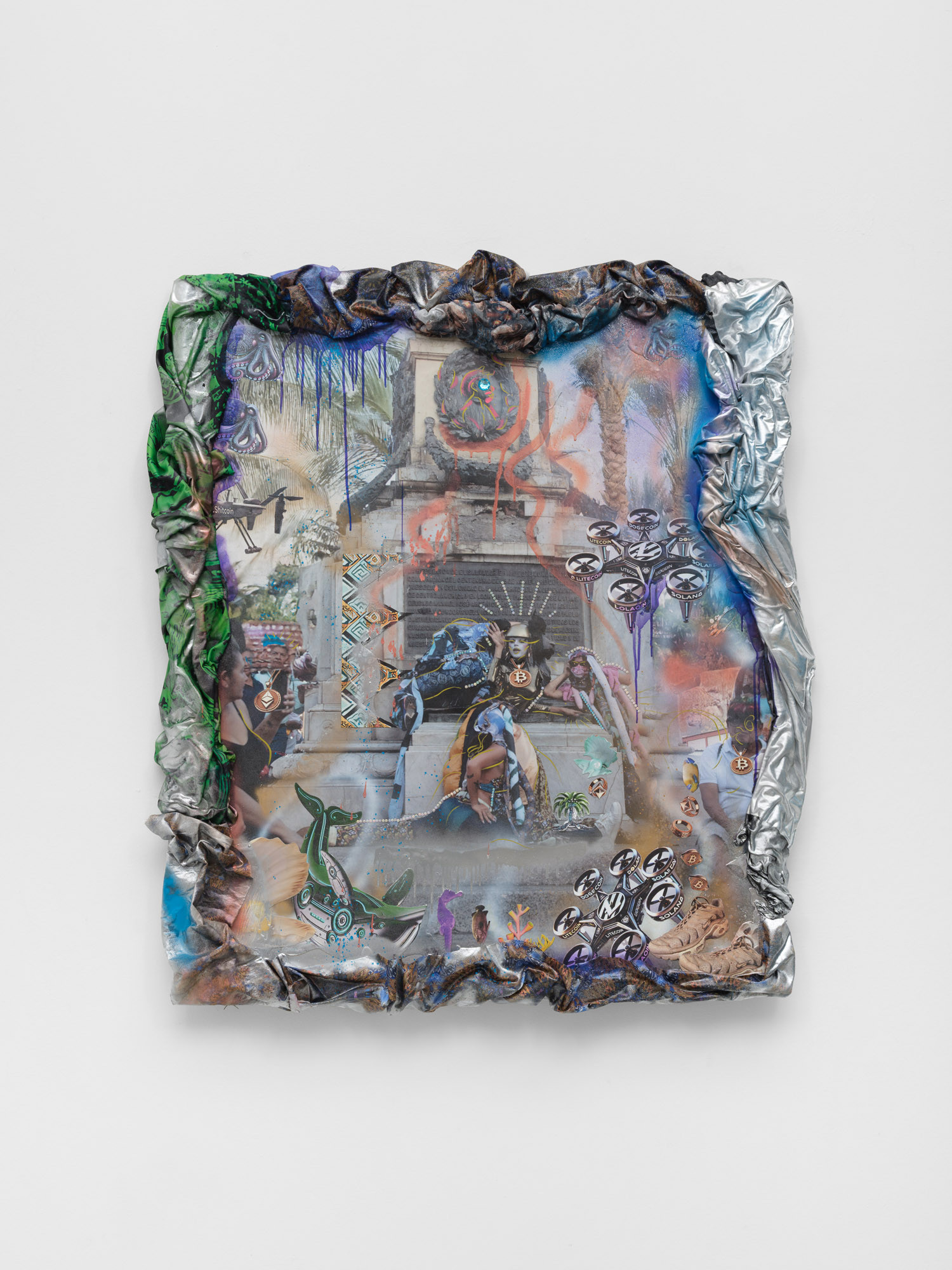 Anna Ehrenstein Monumental Cripto Sirenas, 2025 Gouache, acryl on canvas, Fabric 125 x 105 cm
