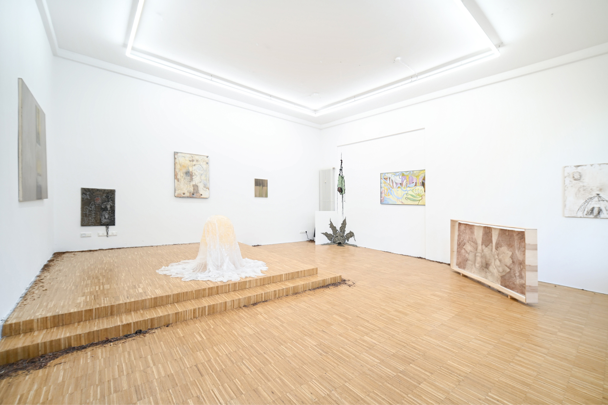 Roztopy, 2025, installation view