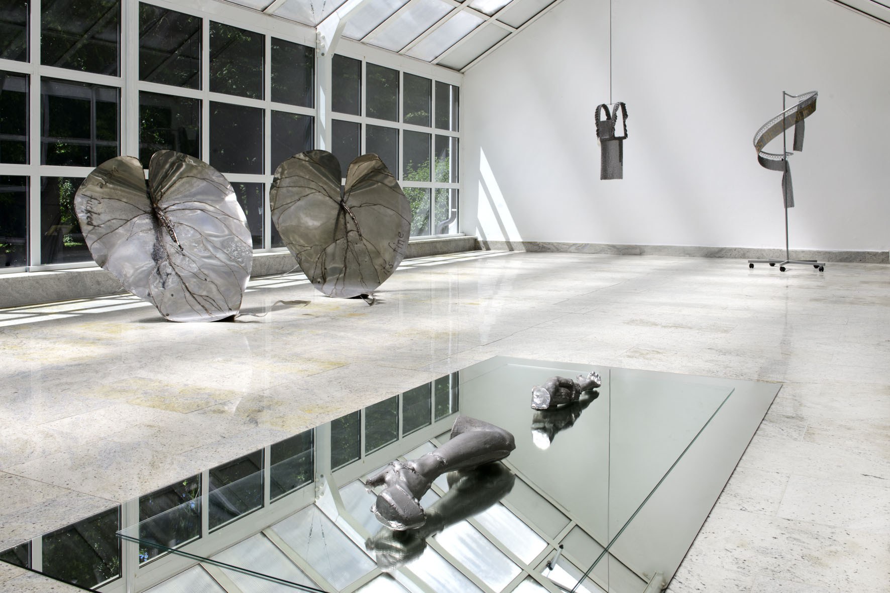 Exhibition view Soft Smiths. Contemporary women's* metalwork