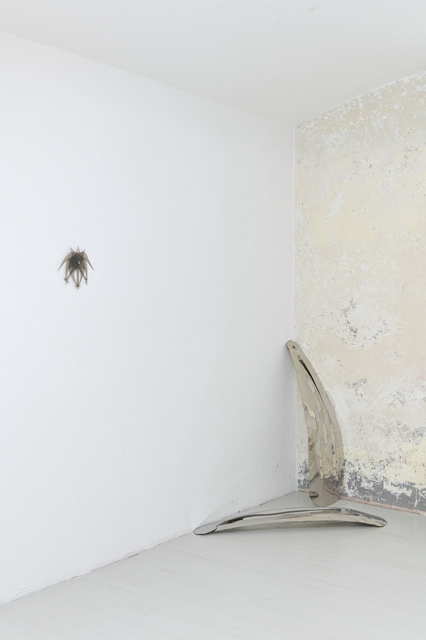 Installation view, Yixuan Hu, 'ever migrate, ever escape', Jakob Braito, Indie clip: untitled 01 + 02
