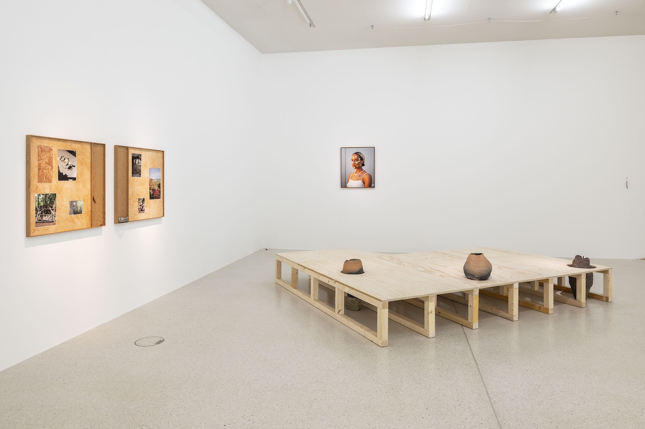 Eve Tagny, In the Underbelly of a Kernel, 2025, Installation view, Westfälischer Kunstverein, Münster, Photo: Thorsten Arendt