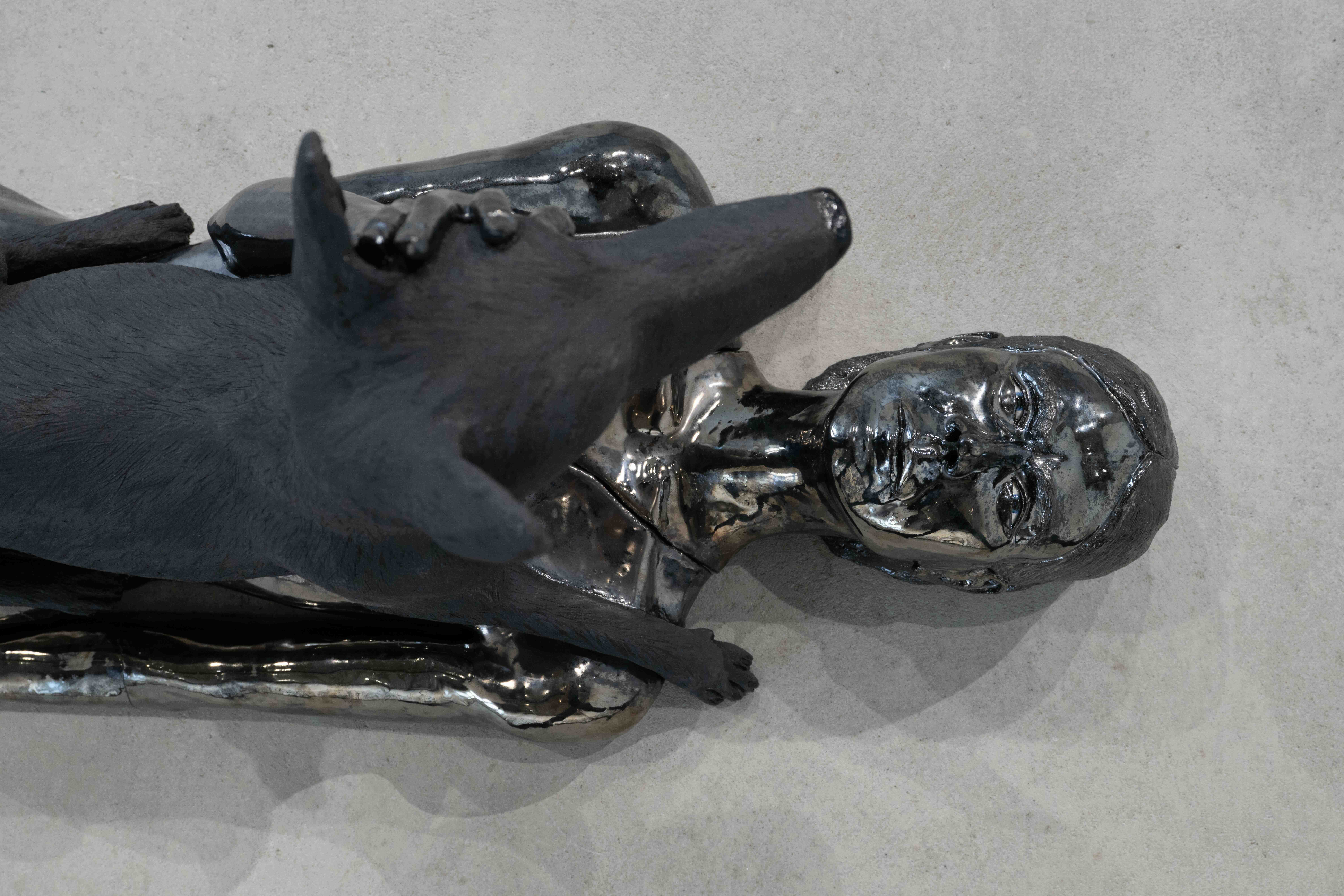 Elizabeth Jaeger, Resent the Sky, 2025. Blackened steel, ceramic. Installation view. Courtesy of the artist and Klemm’s, Berlin. Photo Joanna Wilk