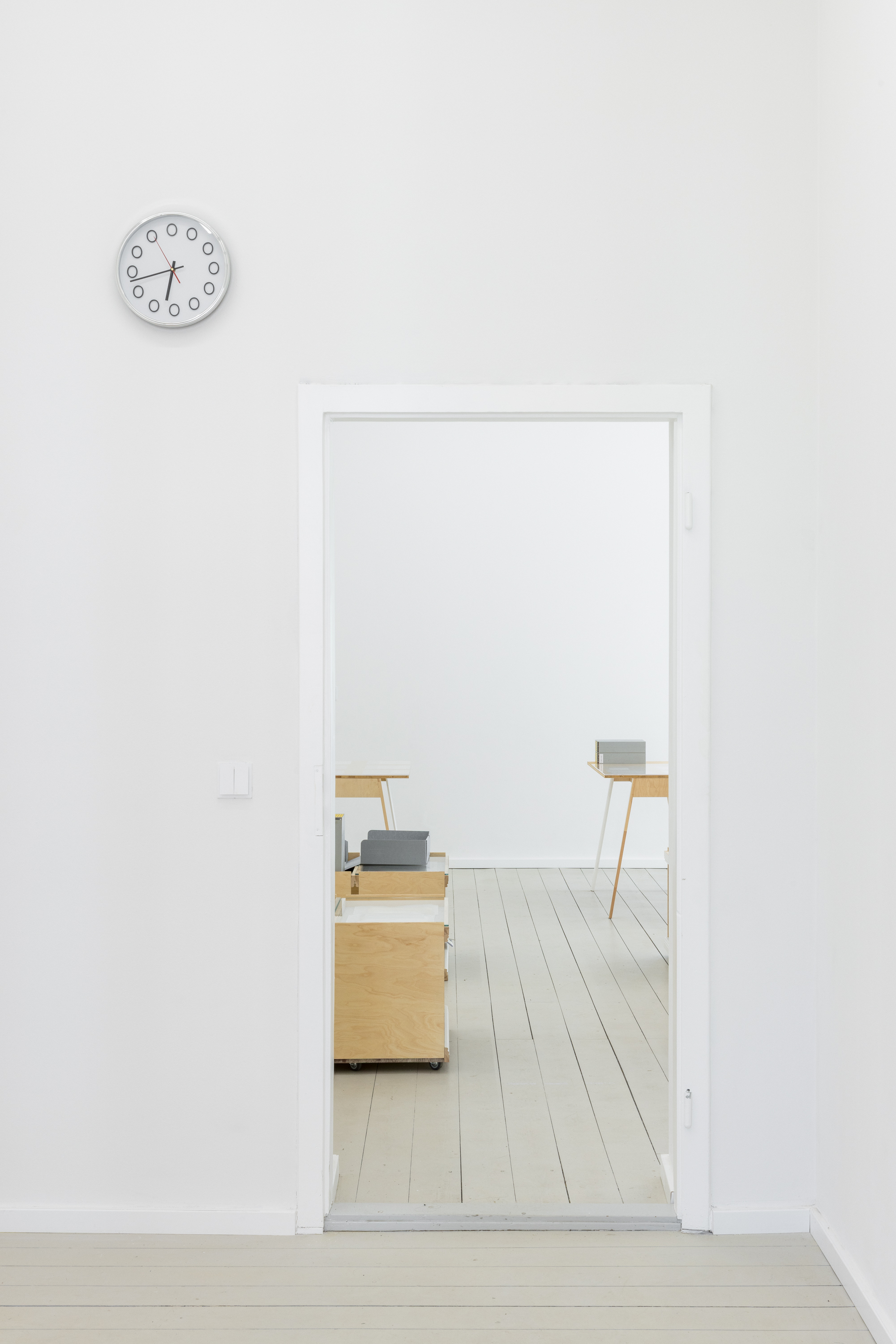 Orawan Arunrak, Clock (0), 2023. Photo: Jannis Uffrecht