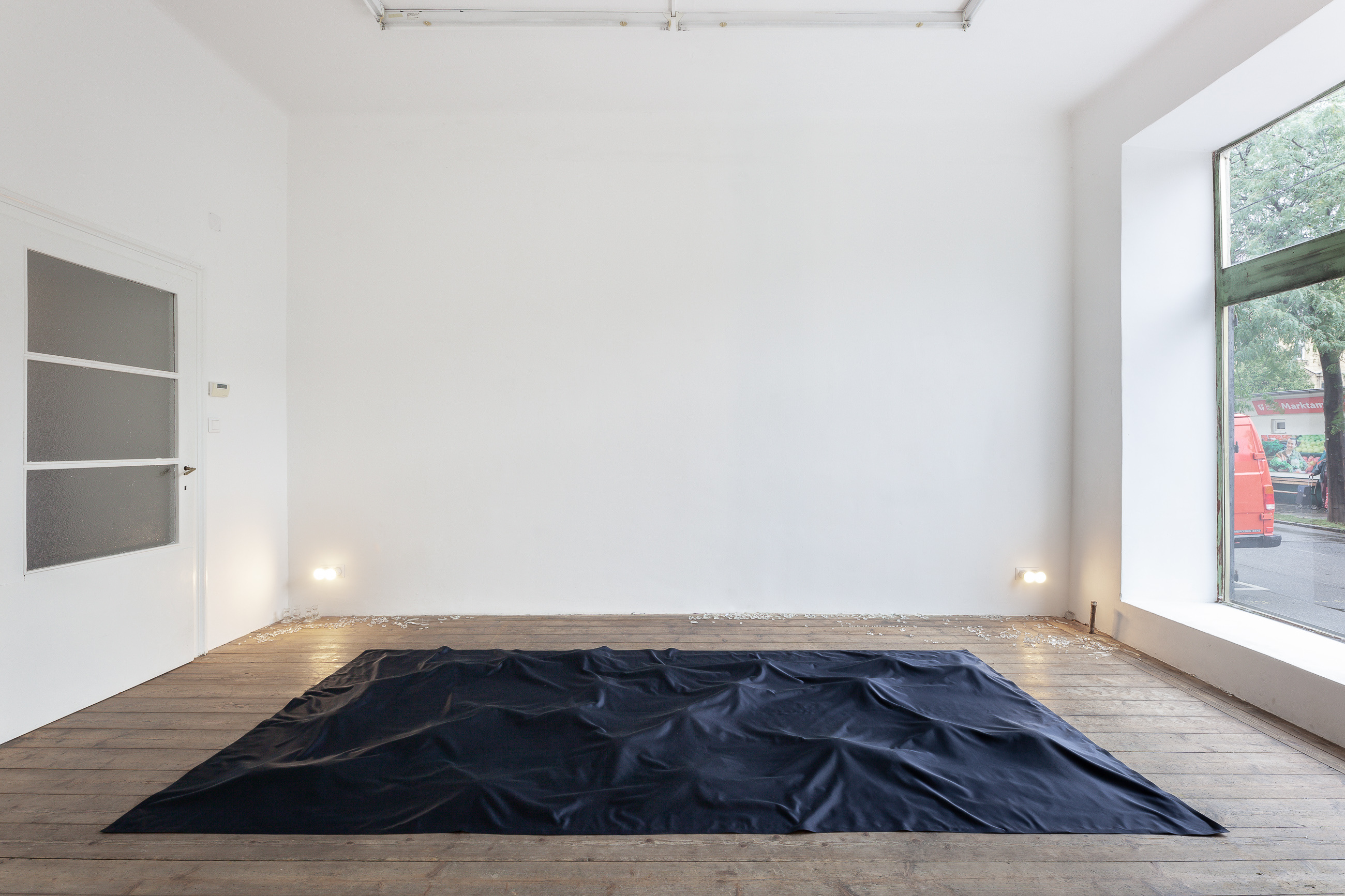 Nancy Lupo, Untitled, Kevin 2025. Fabric, breathing motors, batteries; 350 × 160 × 6 cm. Photo: Flavio Palasciano