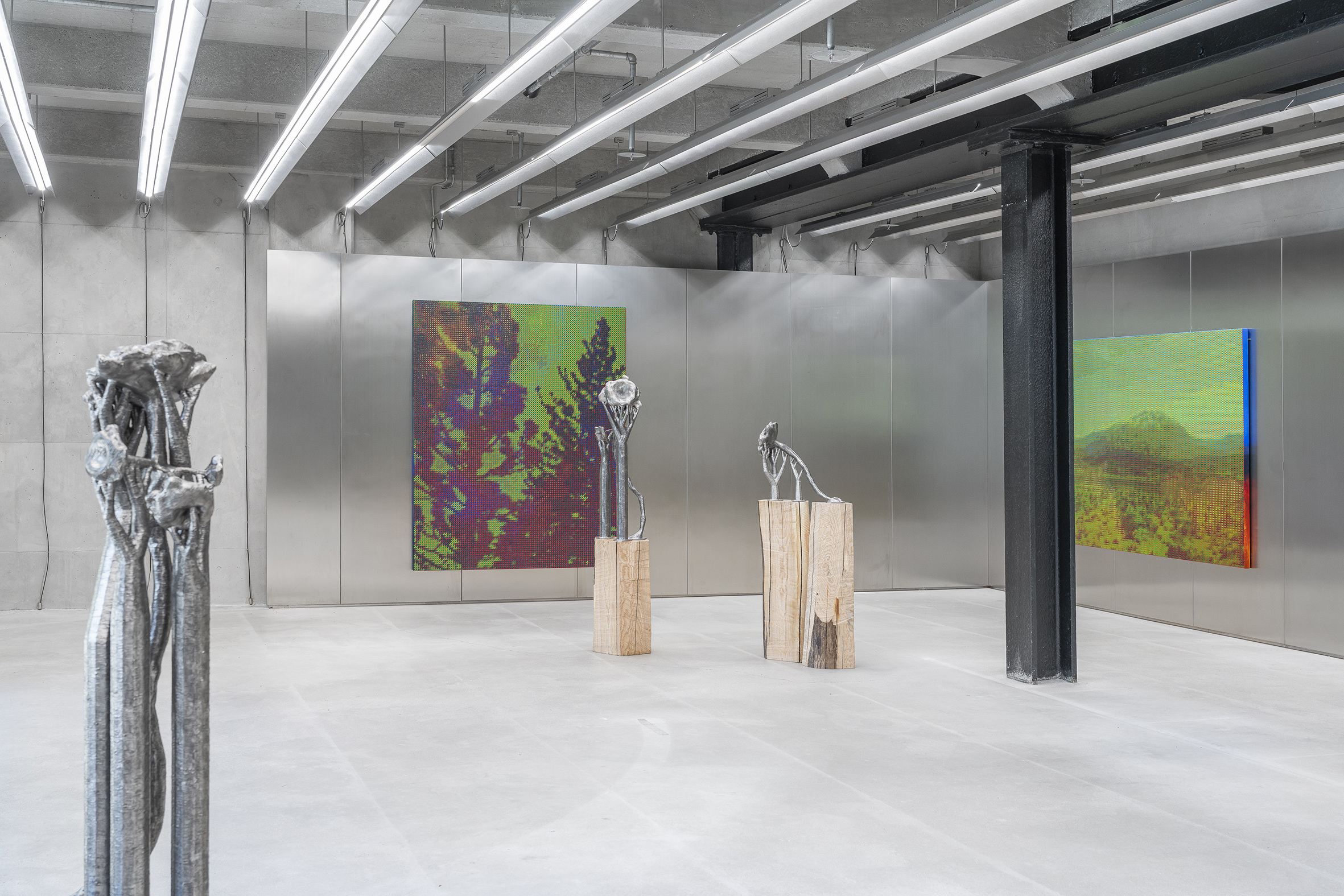 Installation view, deception island, 2025 | Courtesy of max goelitz, copyright the artists | Photo: Dirk Tacke