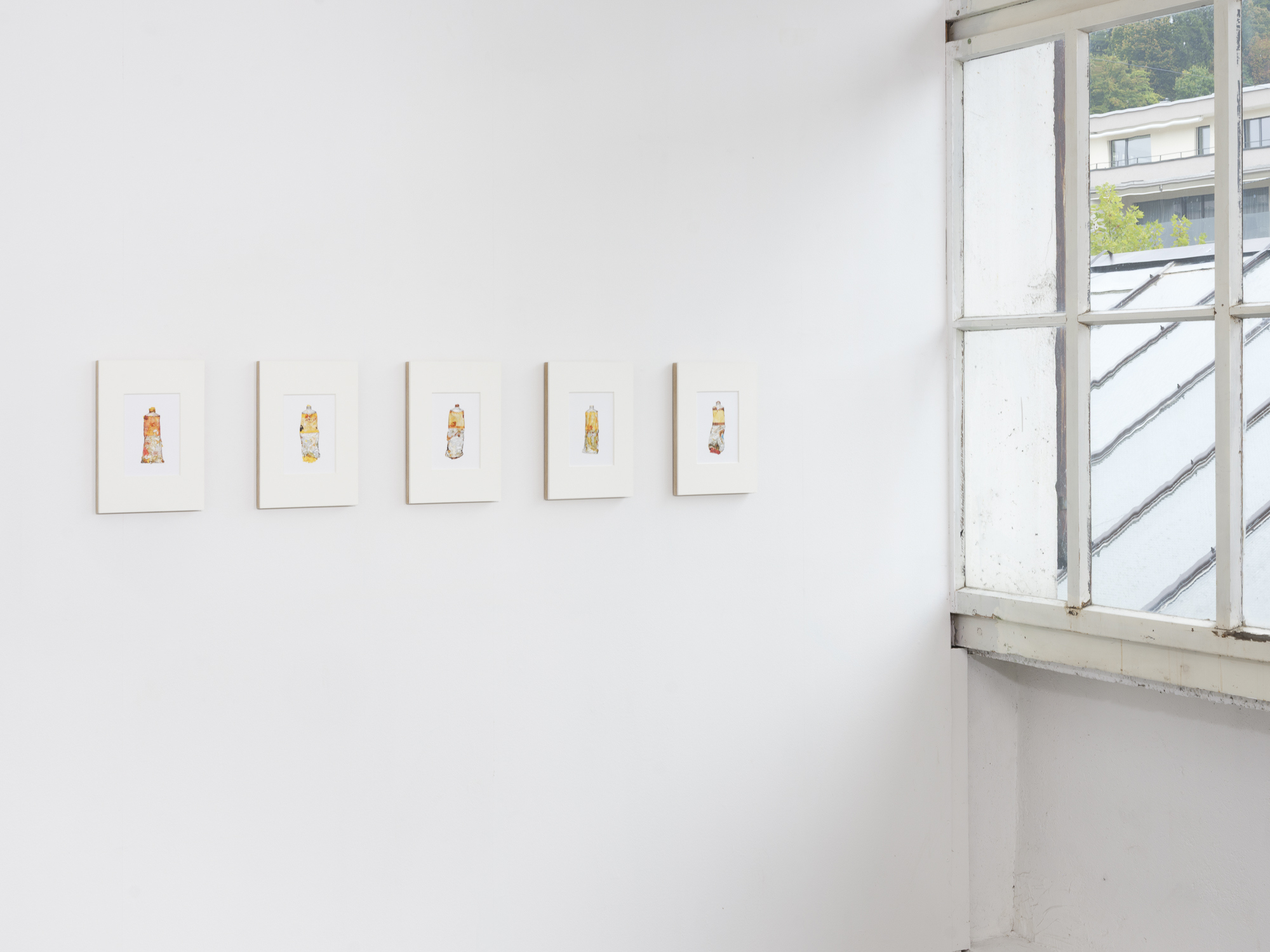 Théa Giglio, Still Life (after Eric Vial), 2020–2025, inkjet print on Extra Life paper, MDF, exposed mounting, 21 × 27 cm each (×5). © Sebastien Verdon