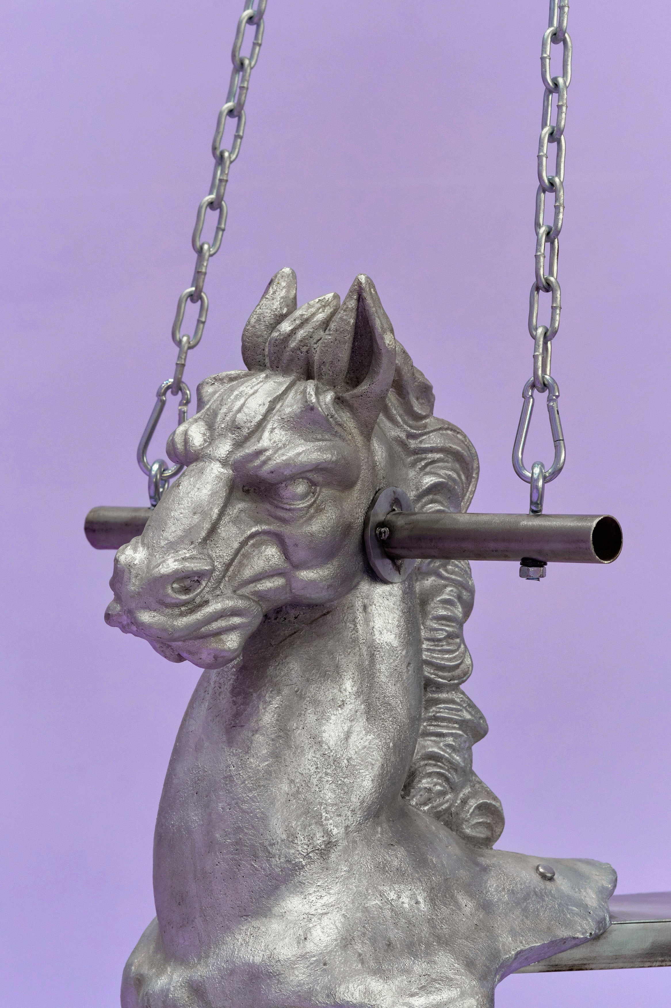 A veces duermo con los ojos abiertos (horses), 2025 / Powder-coated steel, cast aluminum 