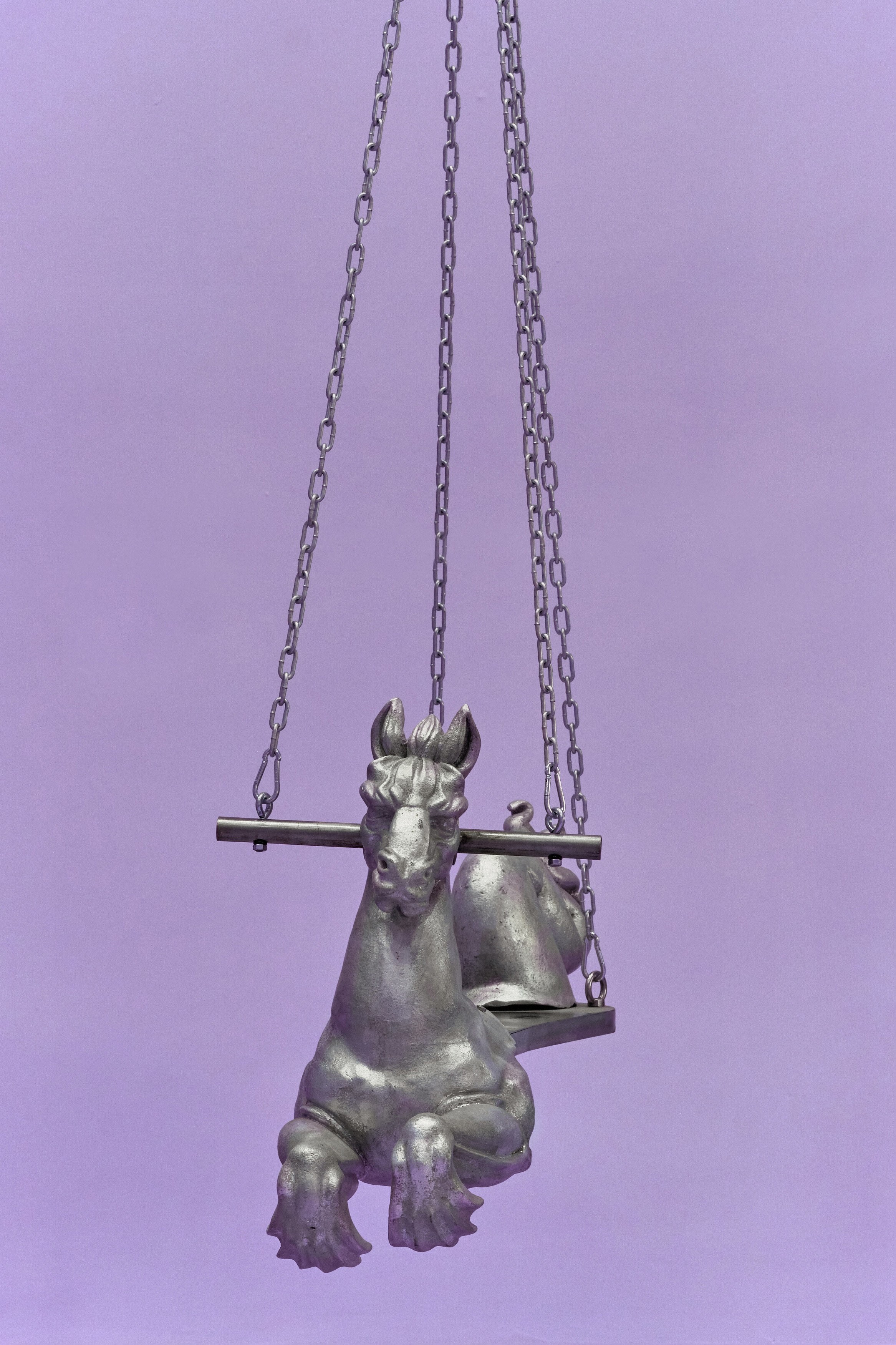 A veces duermo con los ojos abiertos (horses), 2025 / Powder-coated steel, cast aluminum 