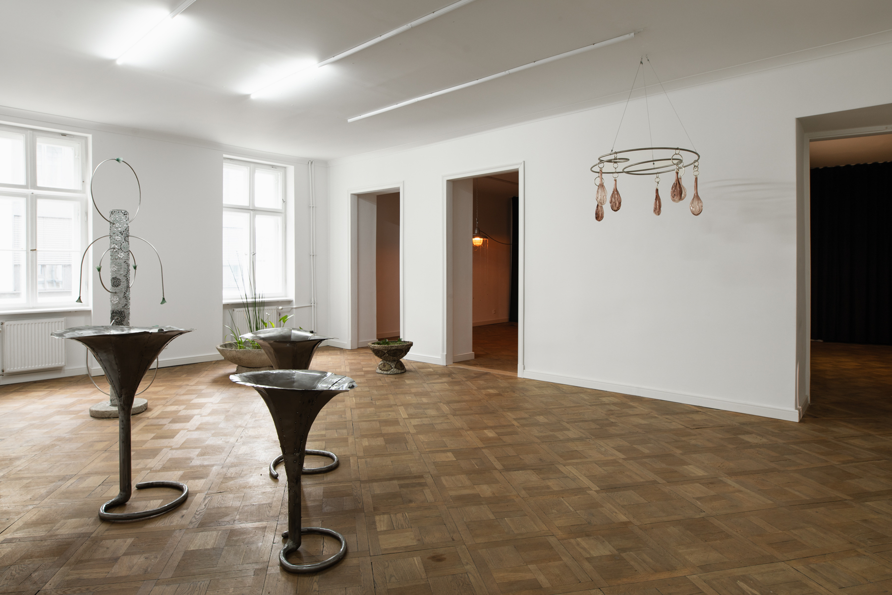 “Inner Sun”, exhibition view, photo: bliss gallery