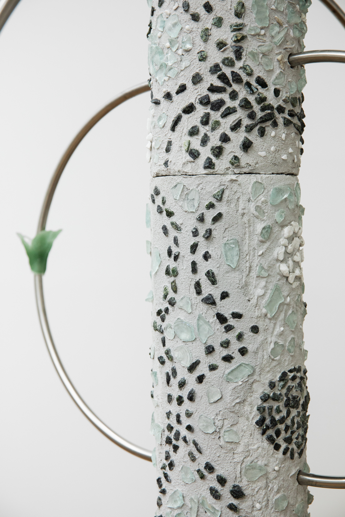 Anna Sztwiertnia, “Magnetic Field”, 2025, concrete, steel, glass, pebbles, epoxy resin, 240 x 85 x 85 cm, detail, photo: bliss gallery