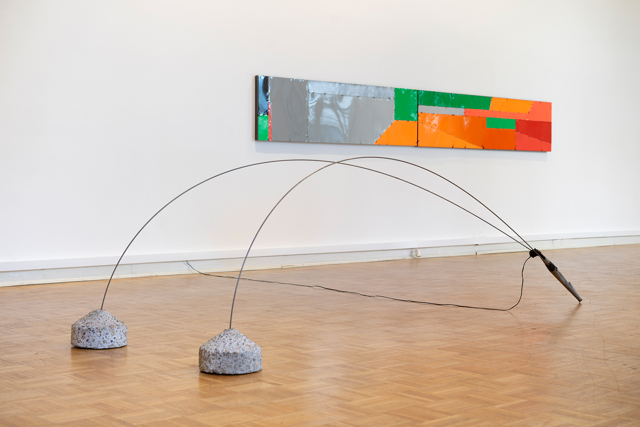 exhibition view „LOLLYGAGGER“ Miriam Steinmacher & Thilo Jenssen at Kunstverein Bellevue Saal Wiesbaden, 2025