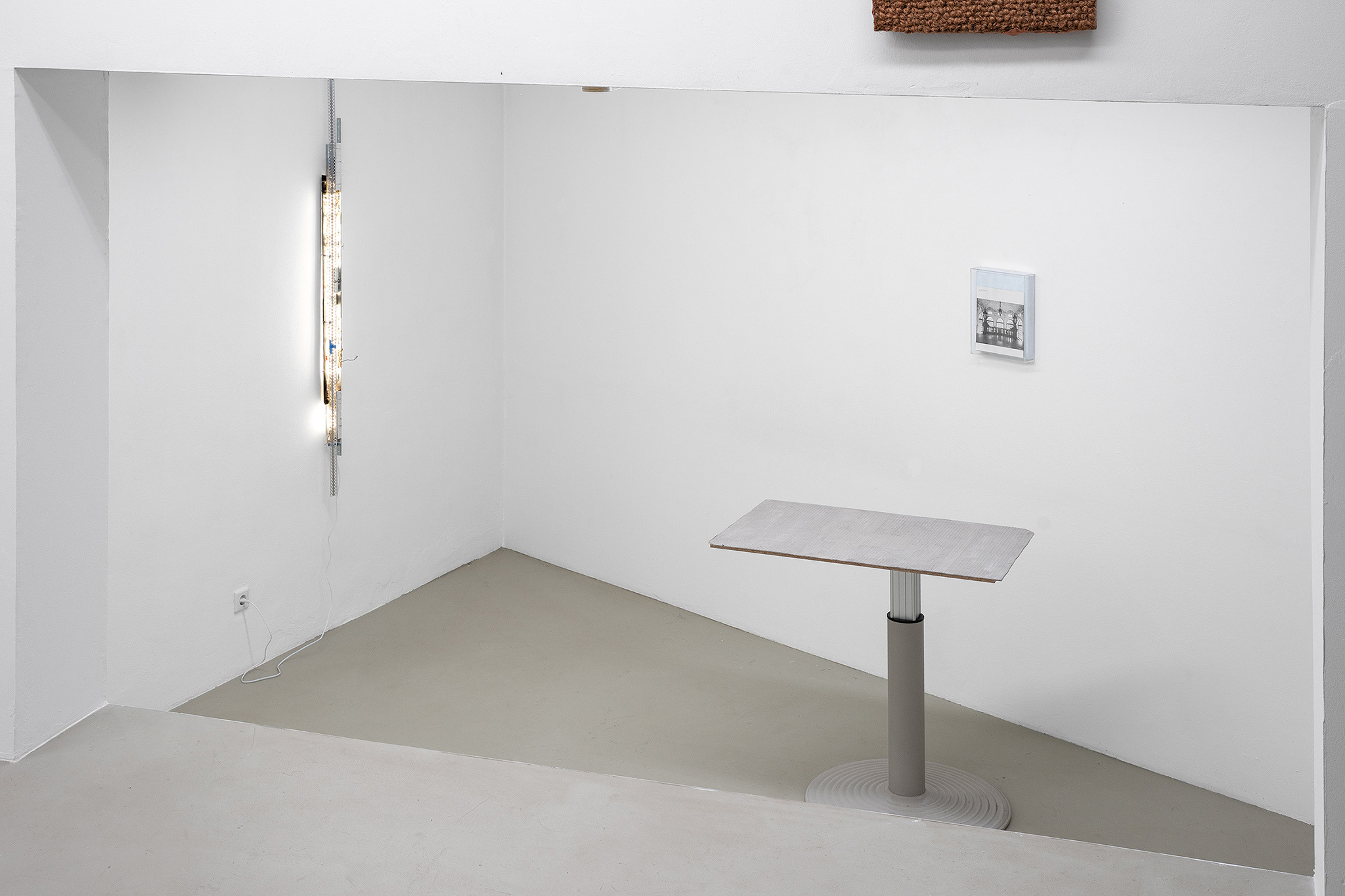 Installation view, Daniel Stubenvoll, tolles Problem at Tresor 35