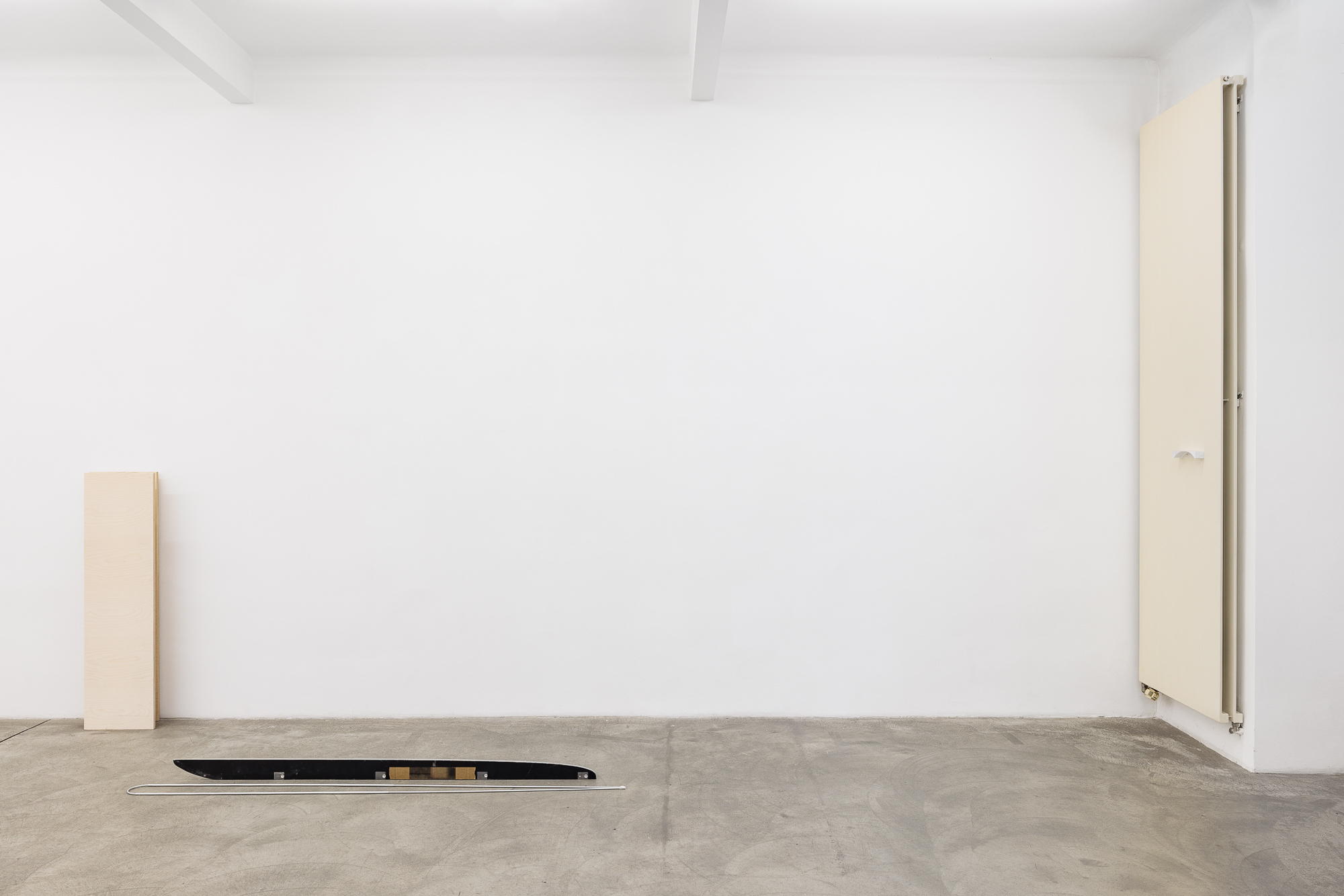 Exhibition view, Aaron Amar Bhamra: ppp—fff, Galerie Martin Janda, Vienna, 2025