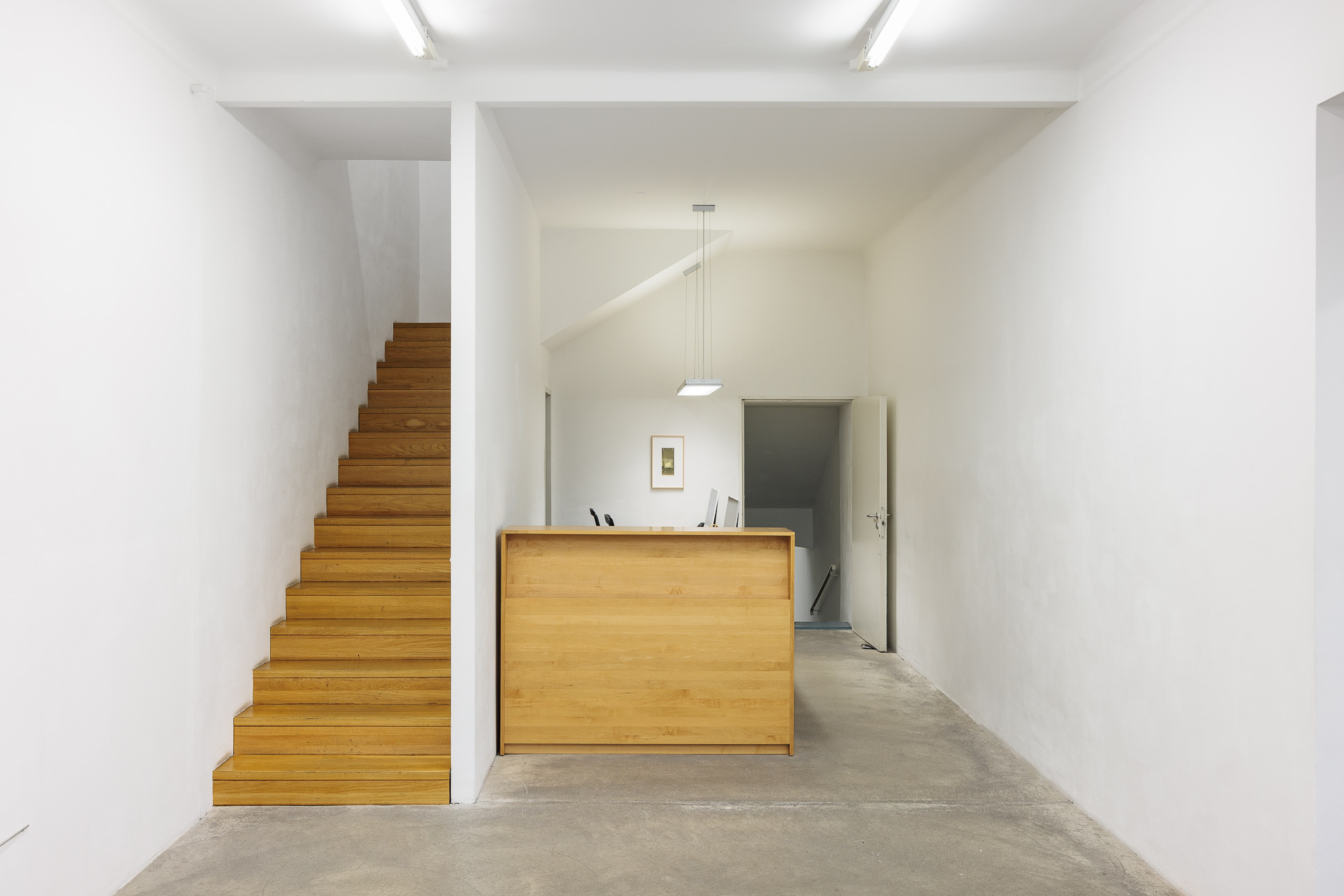 Exhibition view, Aaron Amar Bhamra: ppp—fff, Galerie Martin Janda, Vienna, 2025