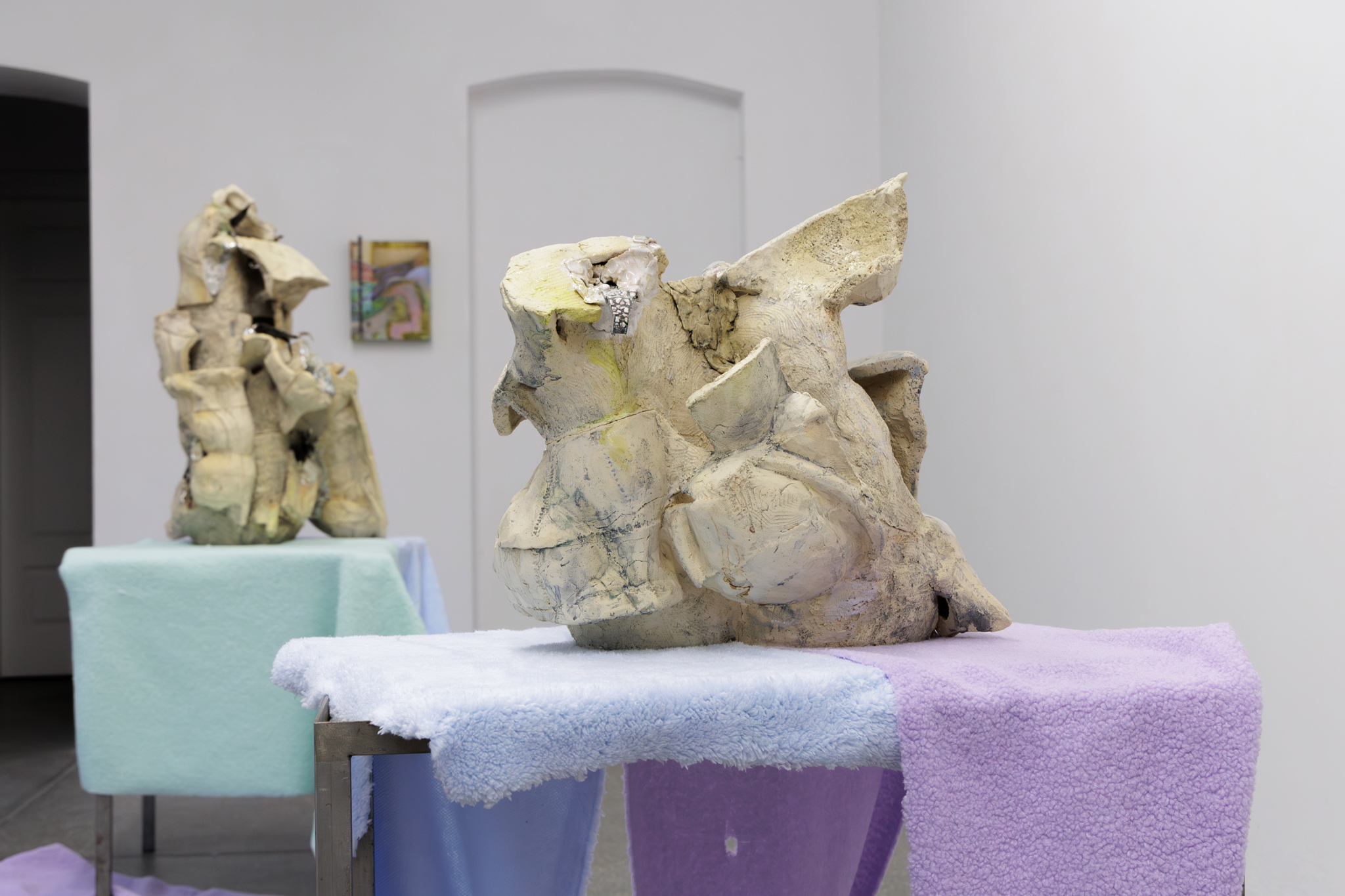 Animal Elegance, 2025 installation view (Julia Klemm, A chimera is not a pet 3 , 2025, steel, glaze, ceramic, pigment, 46 x 34 x 42 cm)