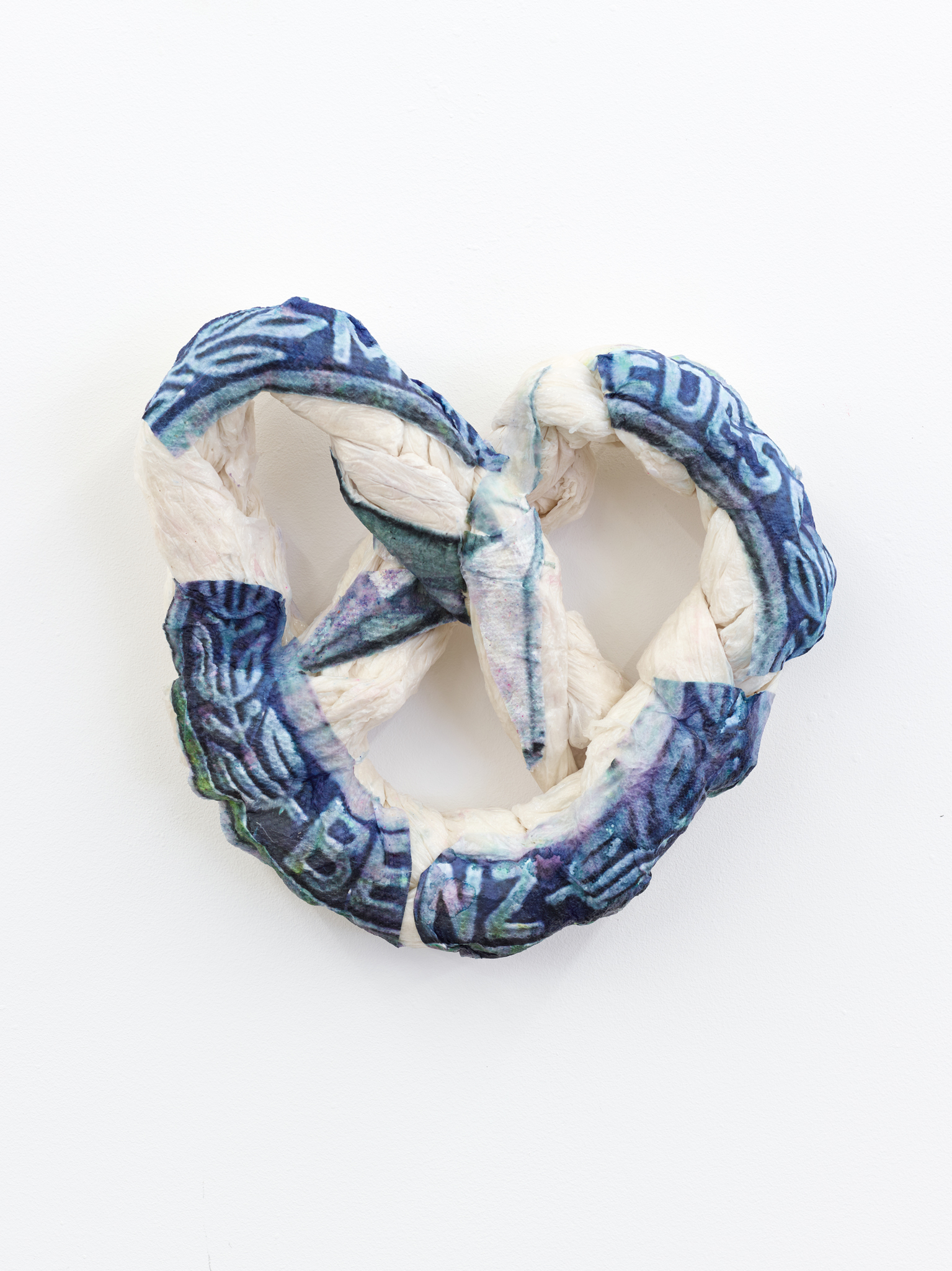 Monsieur Zohore, Benzel, 2025, installation view at KOW, 2025, courtesy of the artist and KOW, Berlin. Photo: Ladislav Zajac