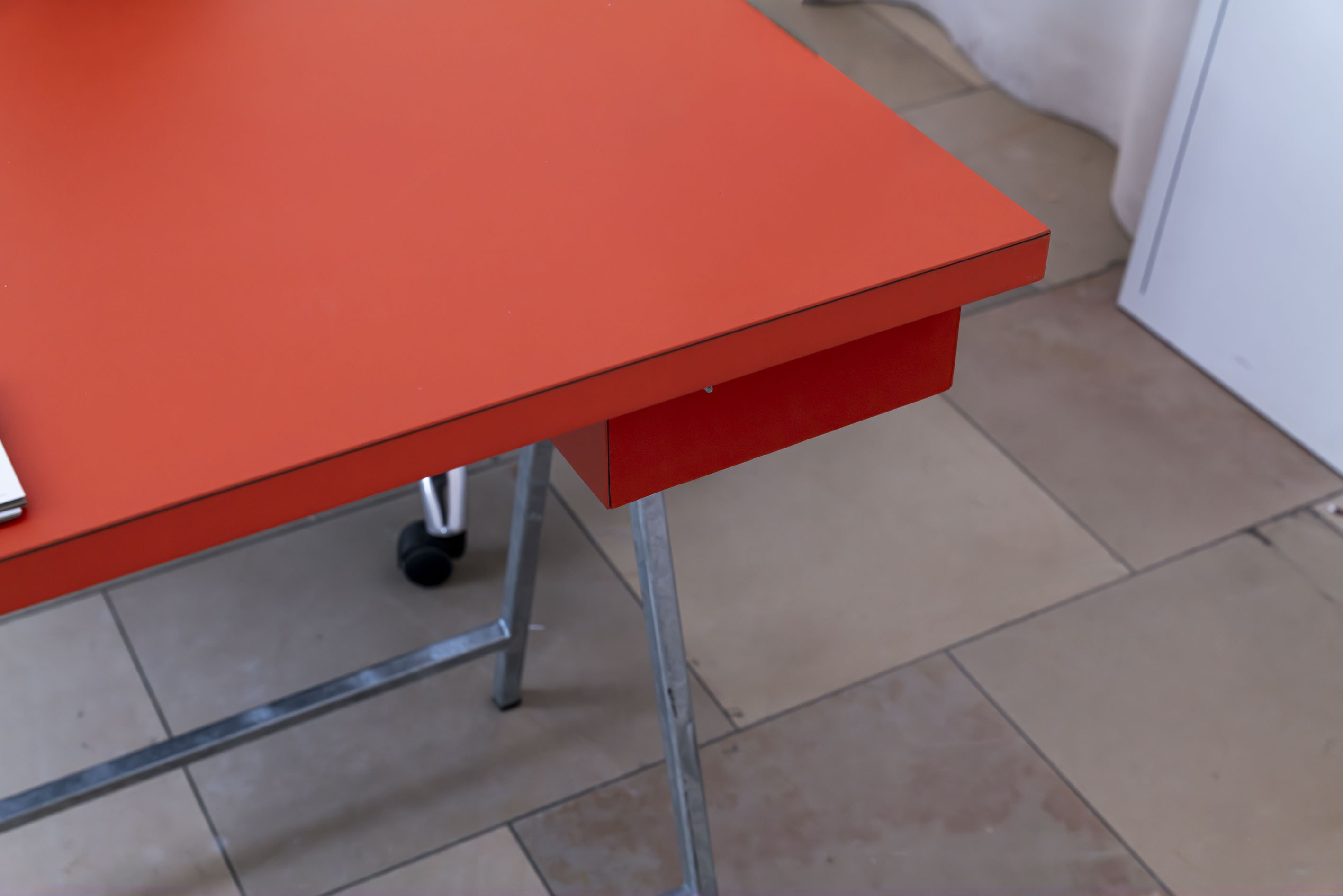 Installation view: Iris Touliatou, Shifts, Kunstverein München, Munich, 2025; photo: Sebastian Kissel; Courtesy the artist and Kunstverein München e.V..