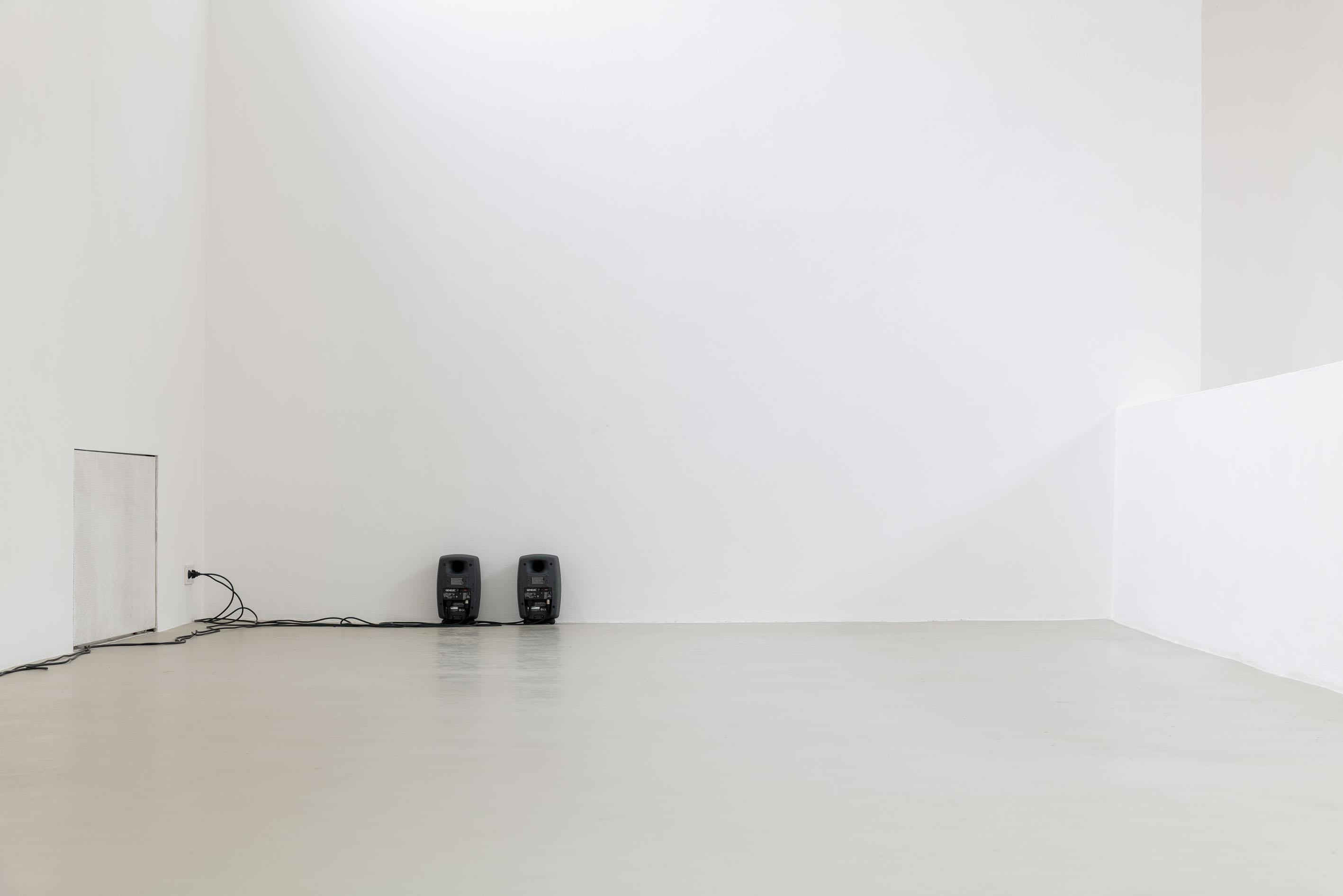Installation view: Iris Touliatou, Shifts, Kunstverein München, Munich, 2025; photo: Sebastian Kissel; Courtesy the artist and Kunstverein München e.V..