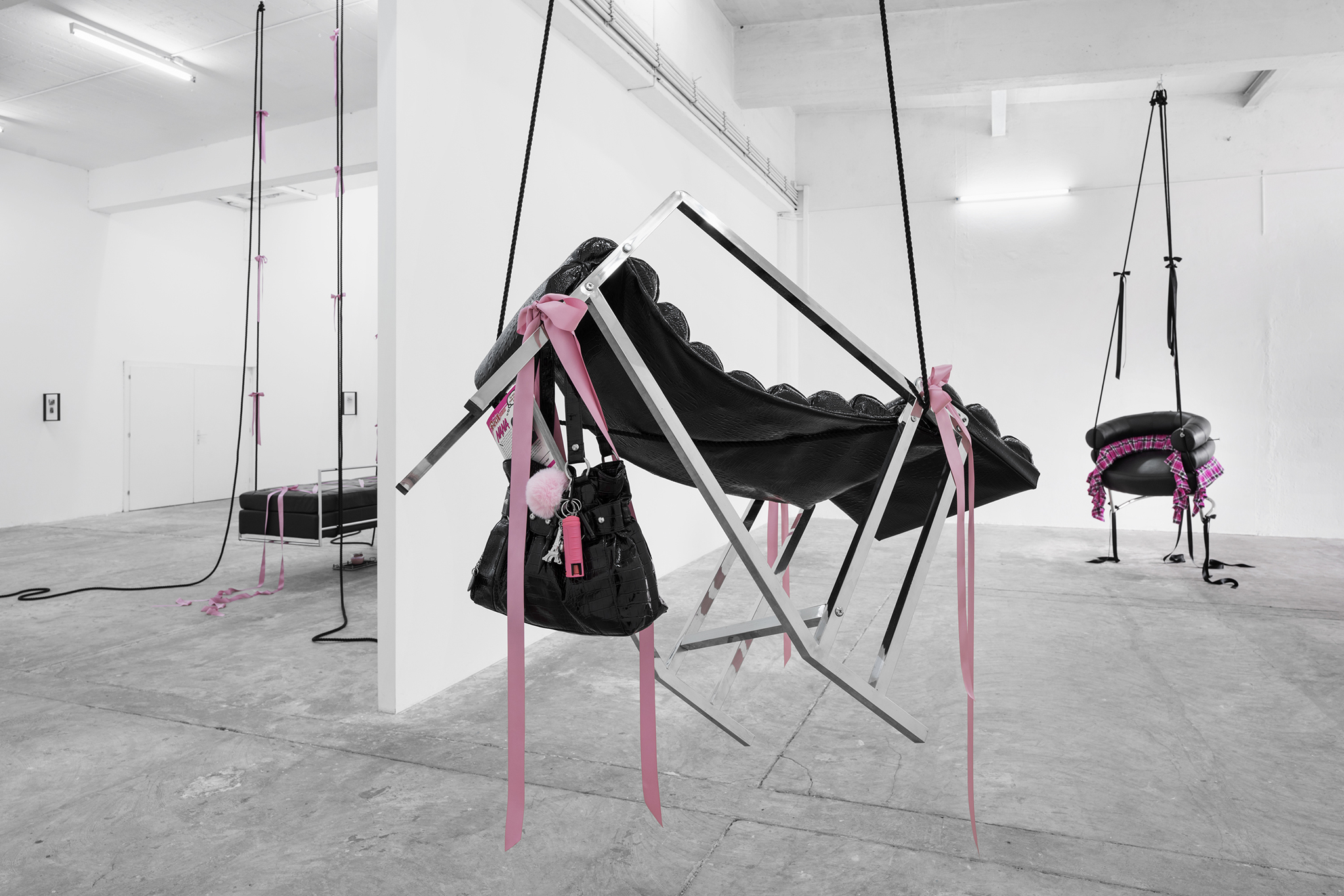 Lauryn Youden, siège d'amour (Edward VII), 2025; Lauryn Youden, Of the love-moved wind; The exalting secrecies, 2025; Lauryn Youden, Would you die tonight for love?, 2025