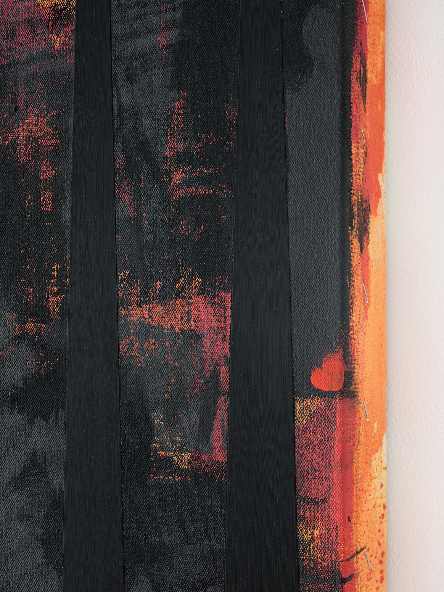 Ann Edholm, "Röster / Stimmen“, detail, 2025, acrylic and vinyl on canvas, 150 x 125 cm. Copyright the artist, courtesy of the artist and Galerie Nordenhake Berlin, Stockholm, Mexico City. Photo by Gerhard Kassner.