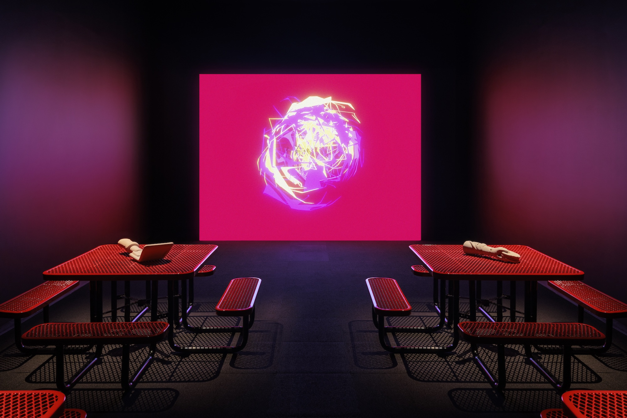 Me persigue tu sombra, 2025. Commercial door and tables, light box, PLA 3D prints, and digital animation.