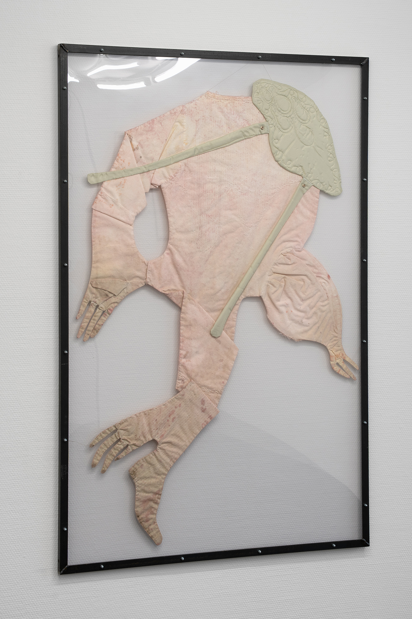 Emmélie Lempert, dear empty apex, installation view, GOODBANK, Frankfurt am Main 2025. Courtesy of Emmélie Lempert and POVcontemporary