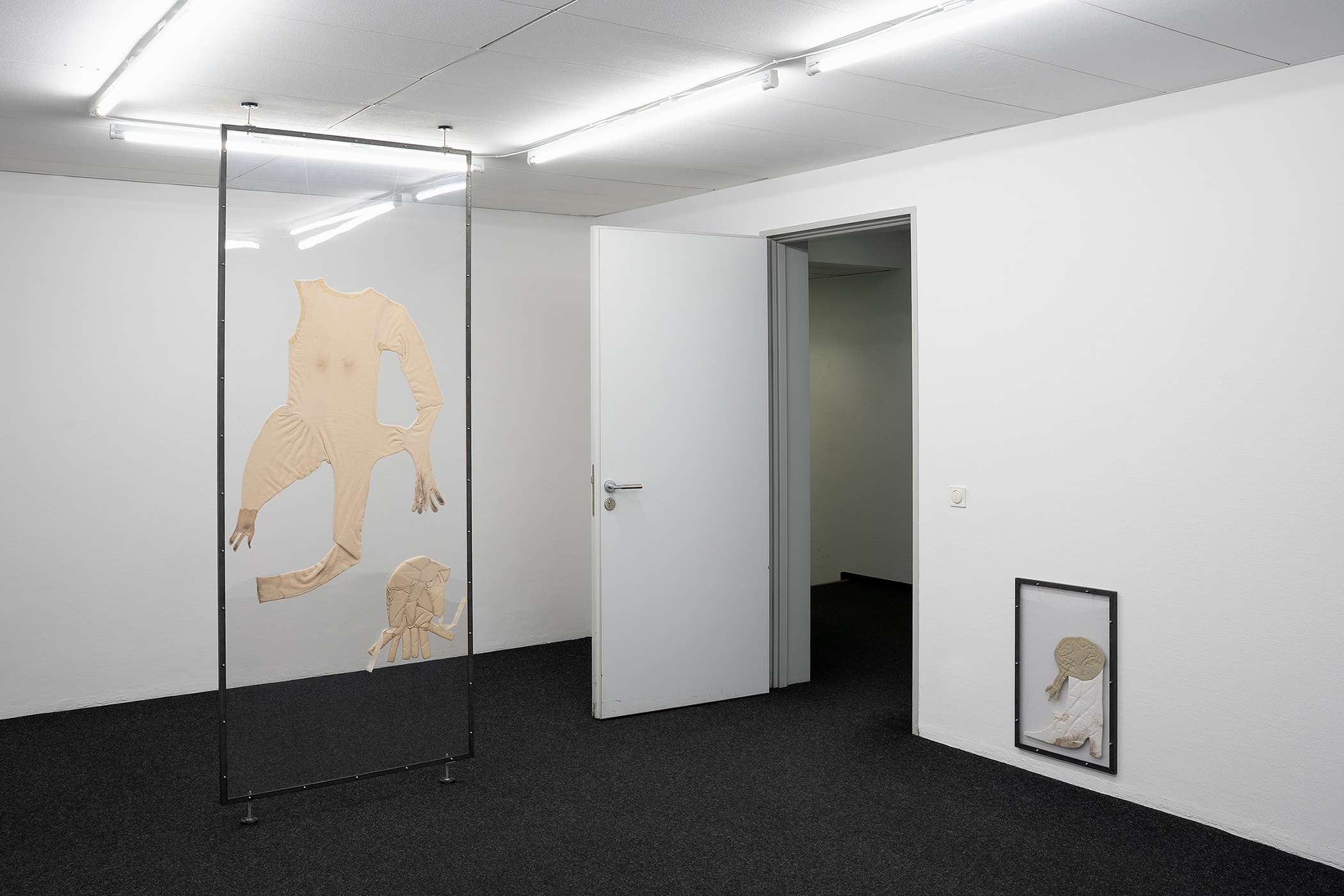 Emmélie Lempert, dear empty apex, installation view, GOODBANK, Frankfurt am Main 2025. Courtesy of Emmélie Lempert and POVcontemporary