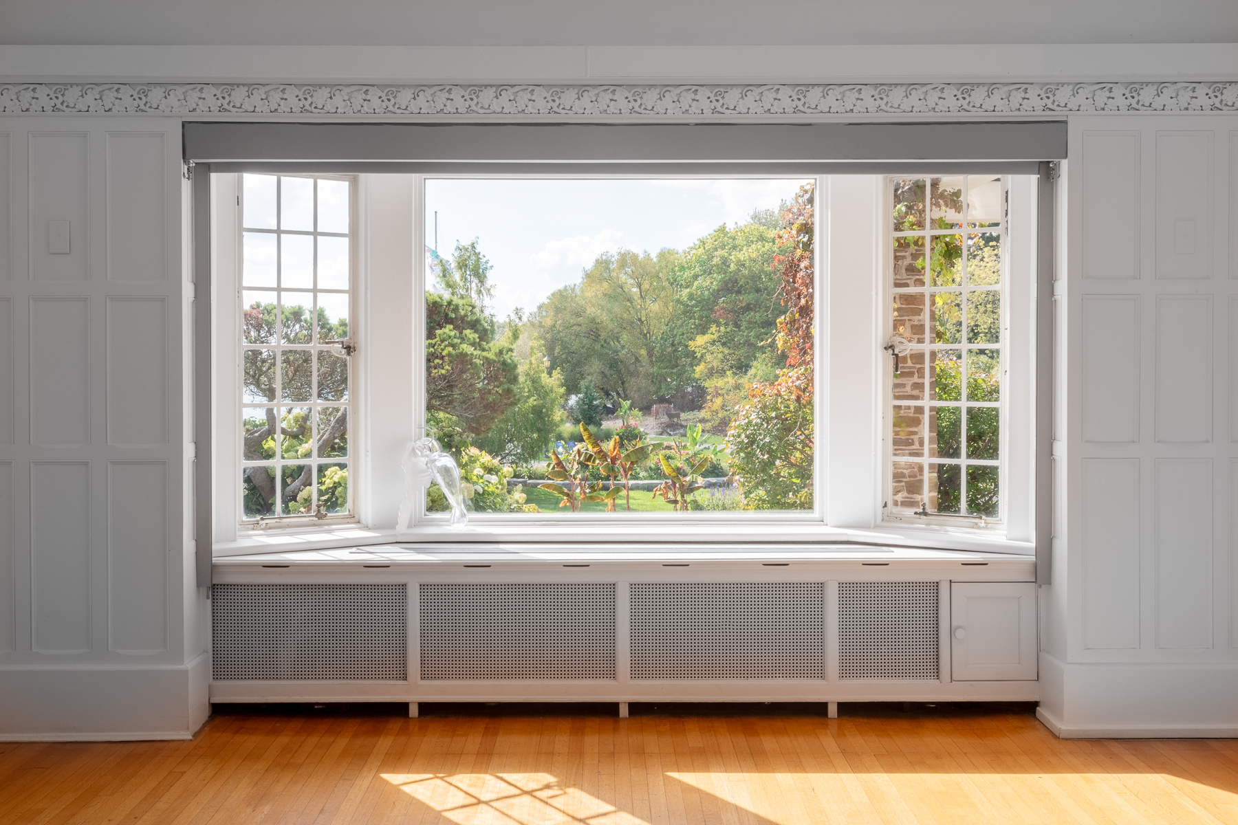 Andreia Santana: A Door Handle, A Handshake in Gairloch Gardens, 2025.