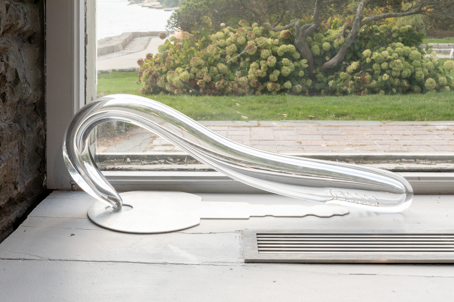 Andreia Santana: A Door Handle, A Handshake in Gairloch Gardens, 2025.