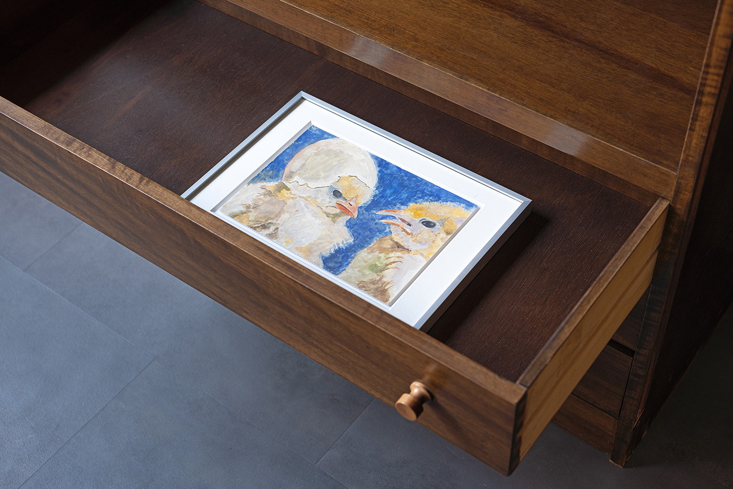 Ray Hegelbach Untitled (Prospects of a Toddler), 2023 Aquarelle and glimmer on paper, aluminium frame, museum glass 25 x 18cm