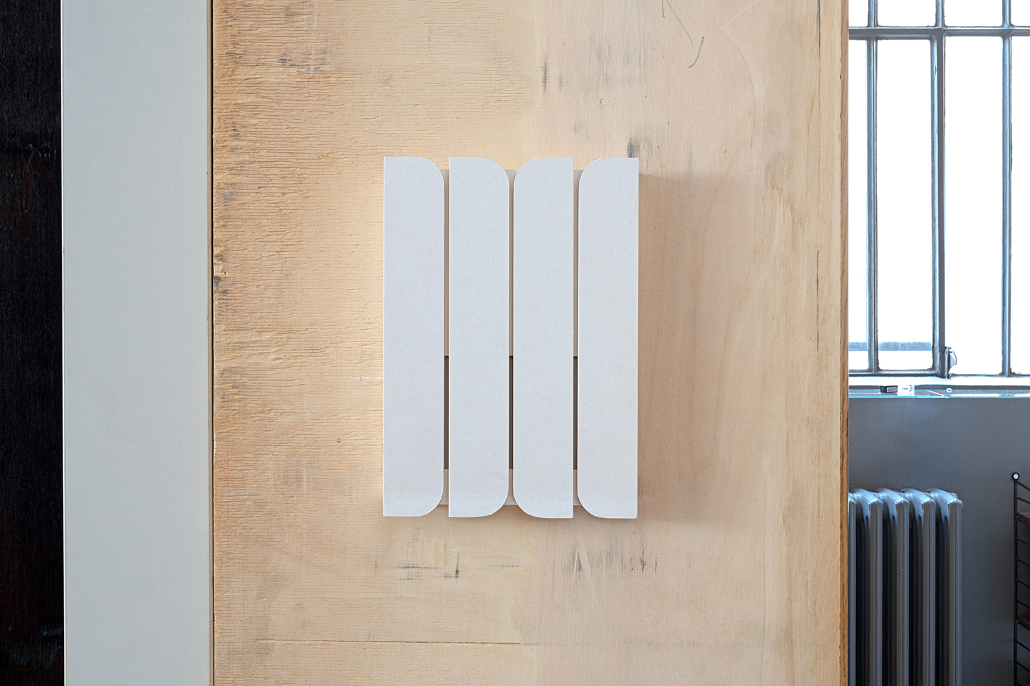 Martin Sæther DE-821, 2024 Paper-faced foam board, paper tape, glue 17 x 24 x 3,5 cm